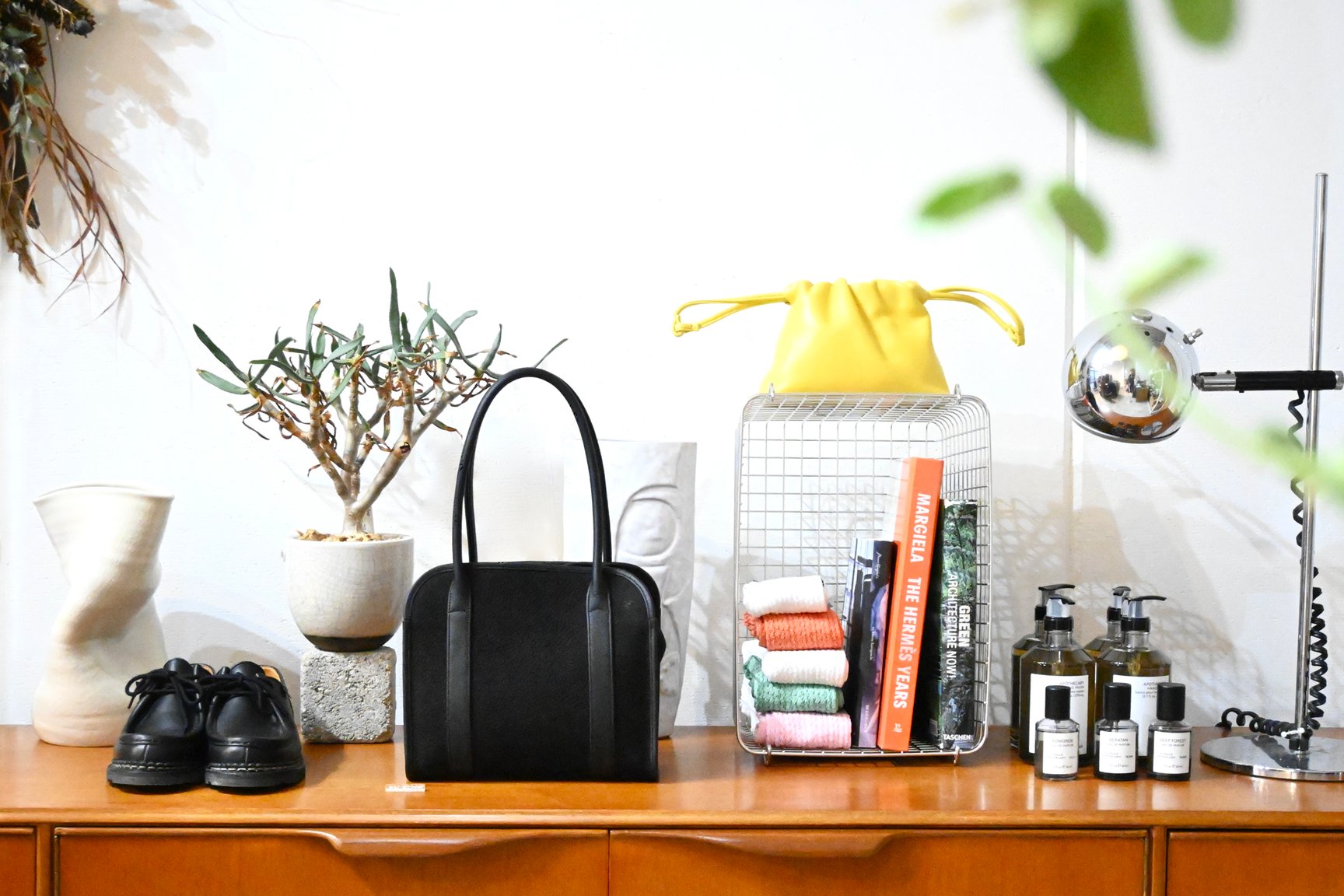 群馬県のセレクトショップ「HEIRLOOM」の店内