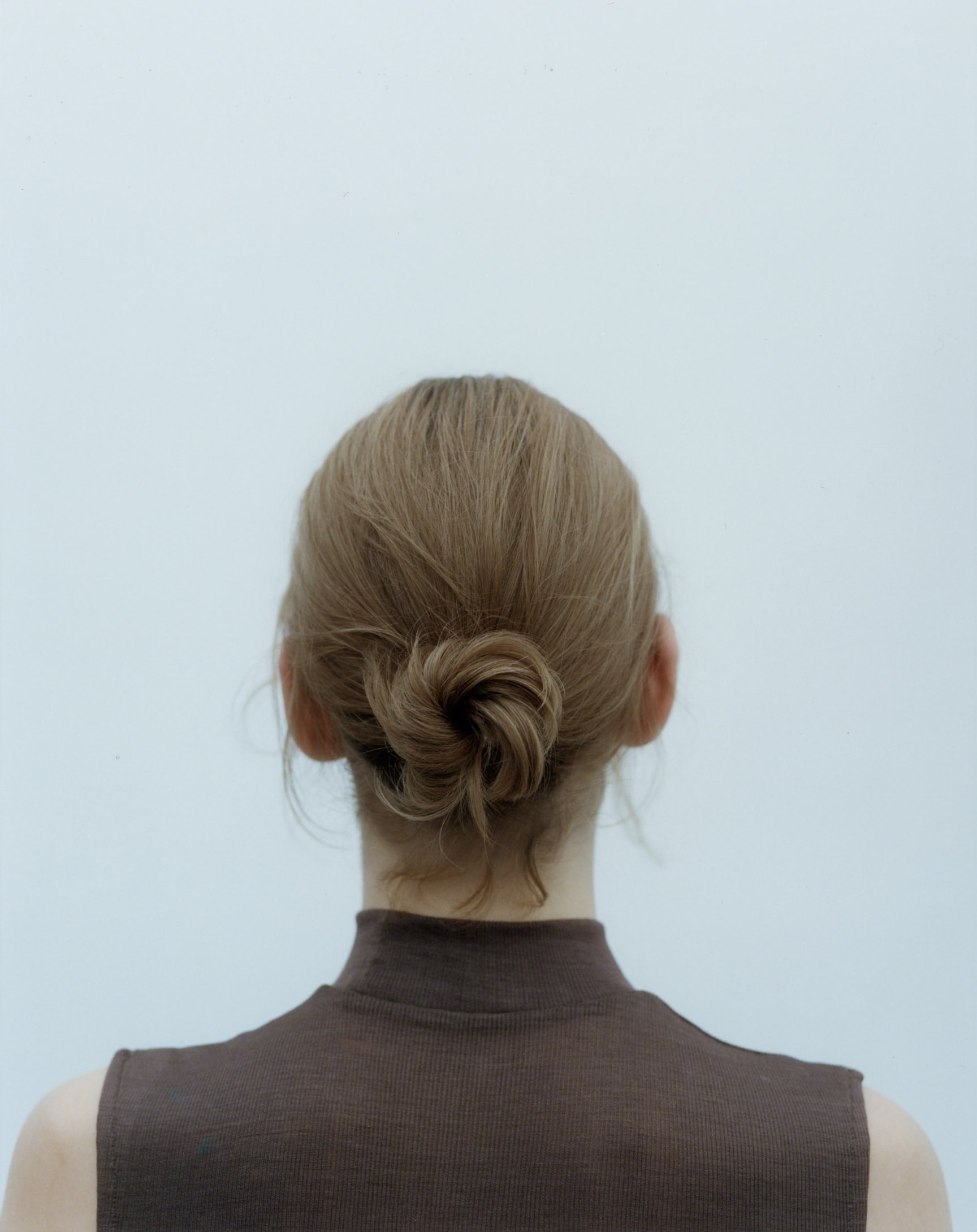 モデルを起用したヴィジュアル