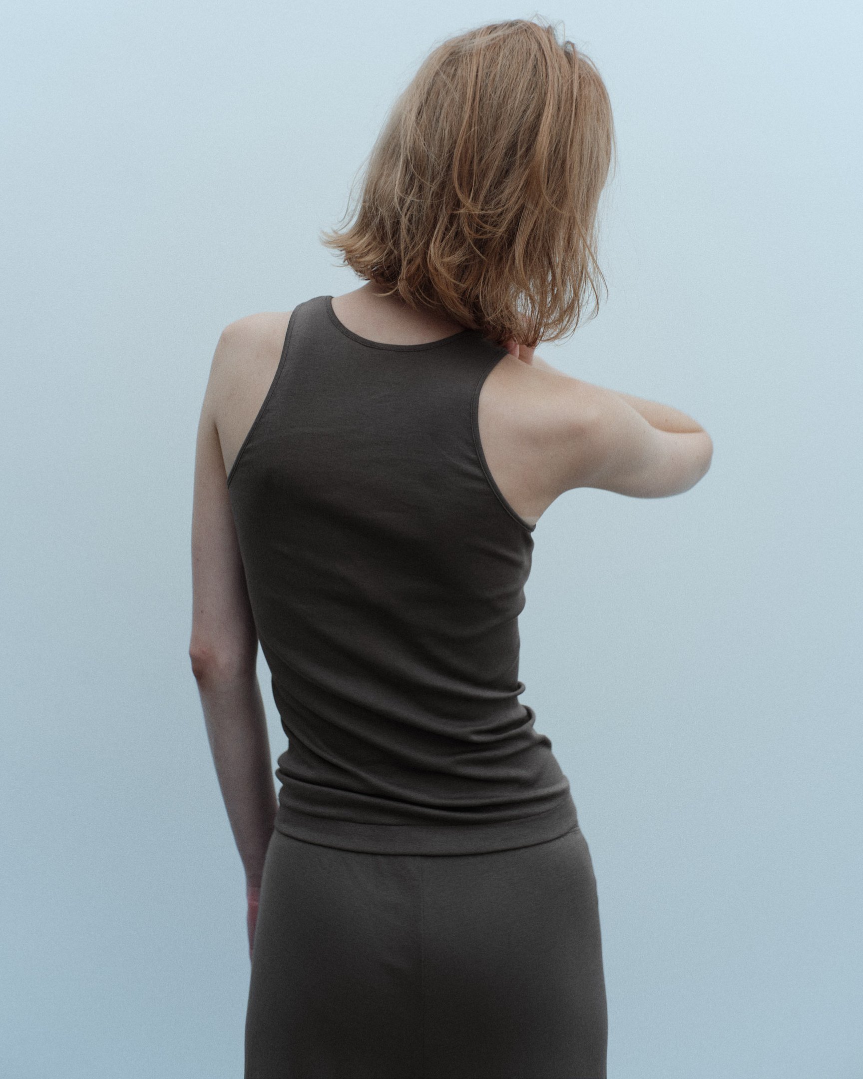 モデルを起用したヴィジュアル