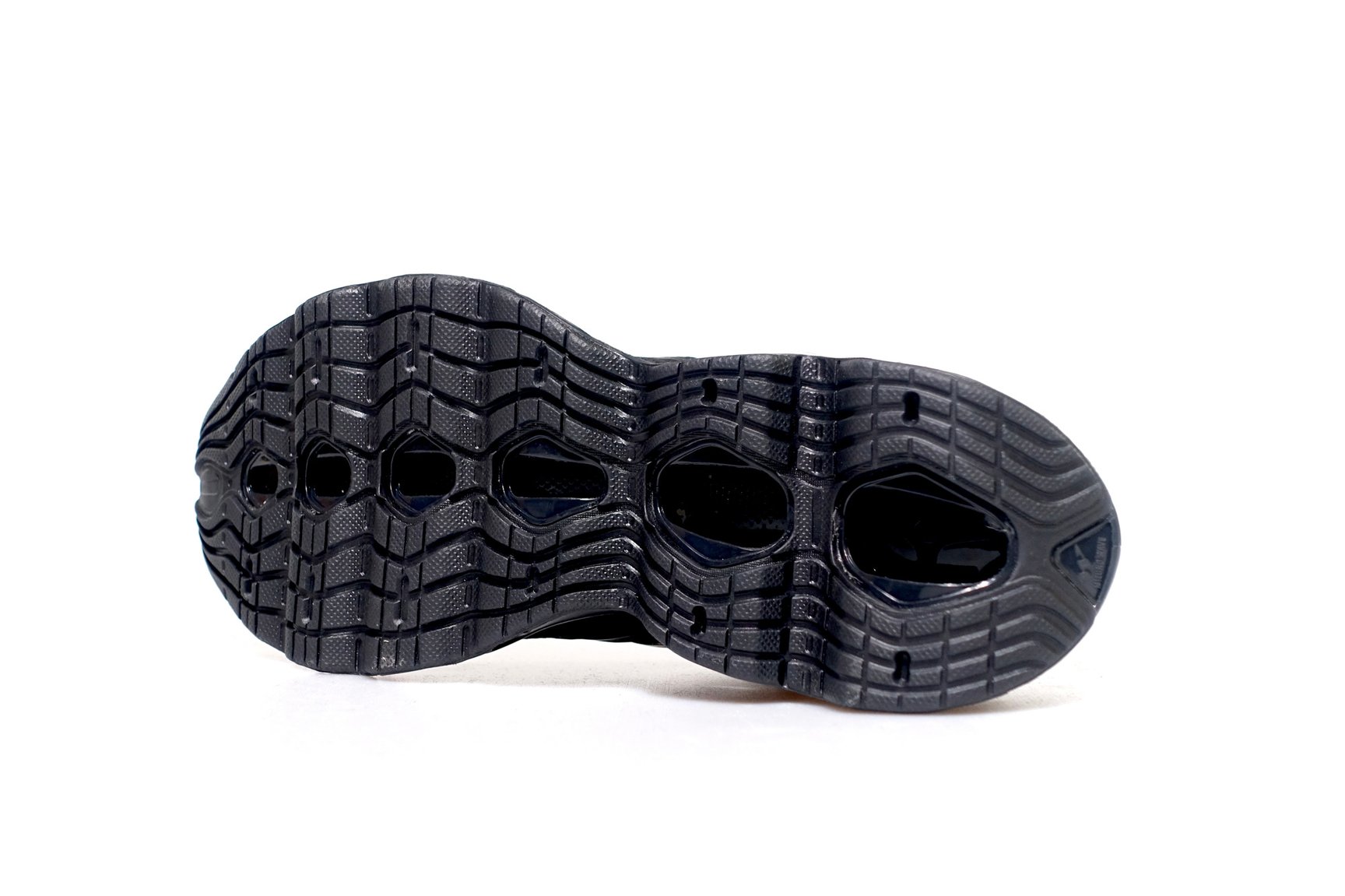 黒いスニーカー