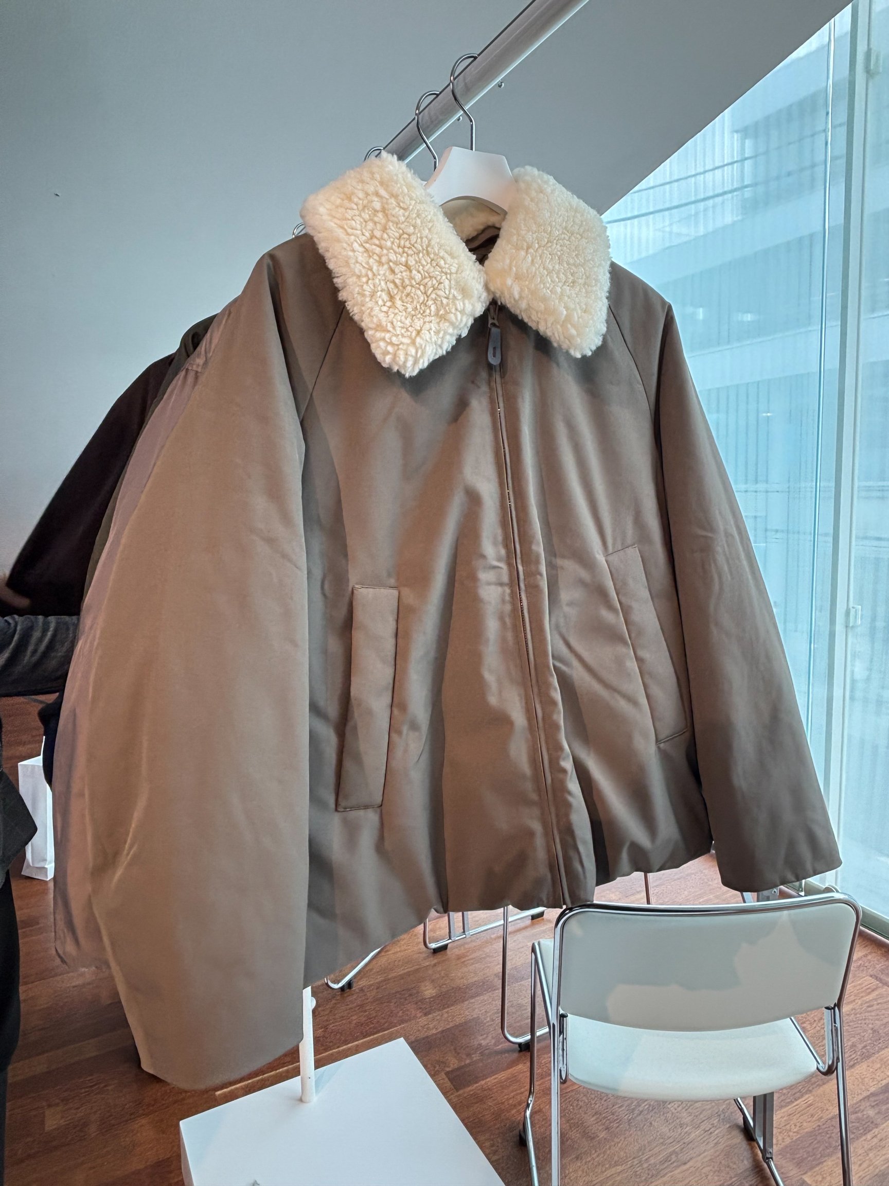 「パフ展」の会場画像