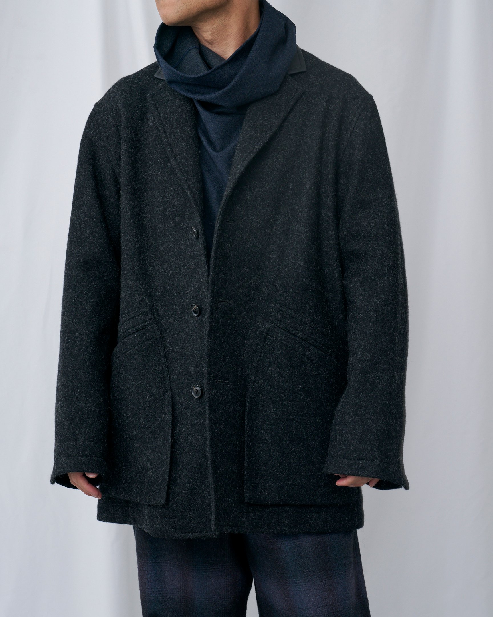 イレニサのレザーカラージャケット