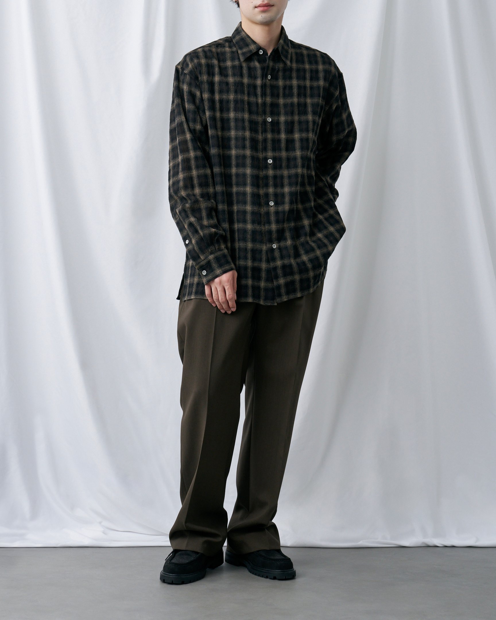 パラトレイトのシャツ