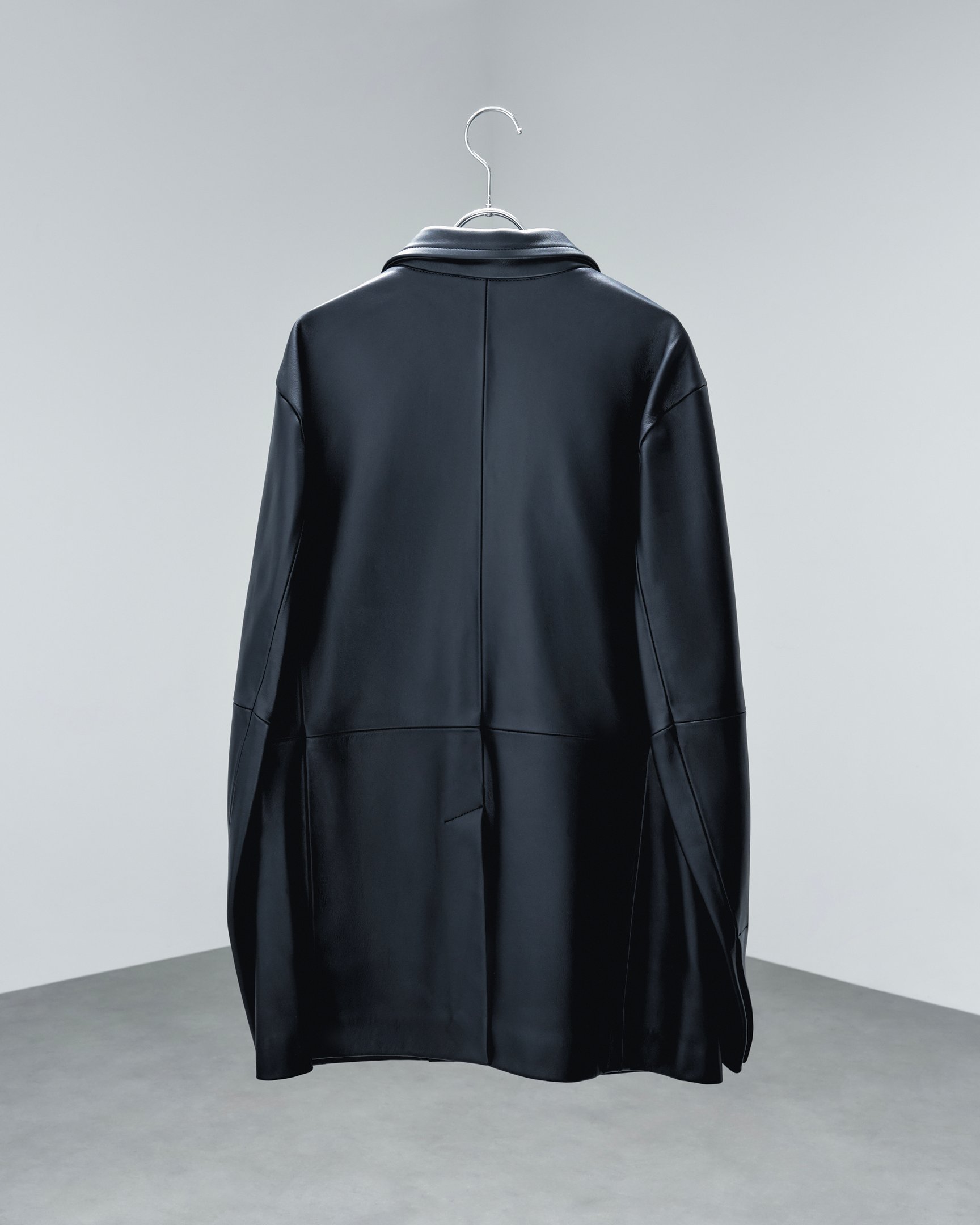 ポステレガントのジャケット