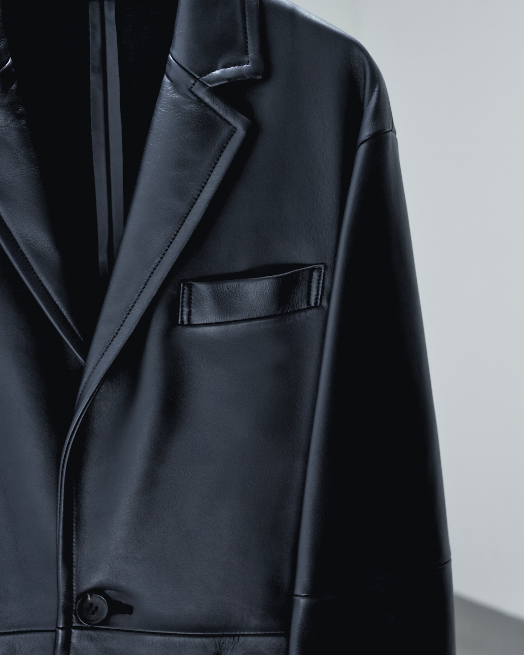 ポステレガントのジャケット