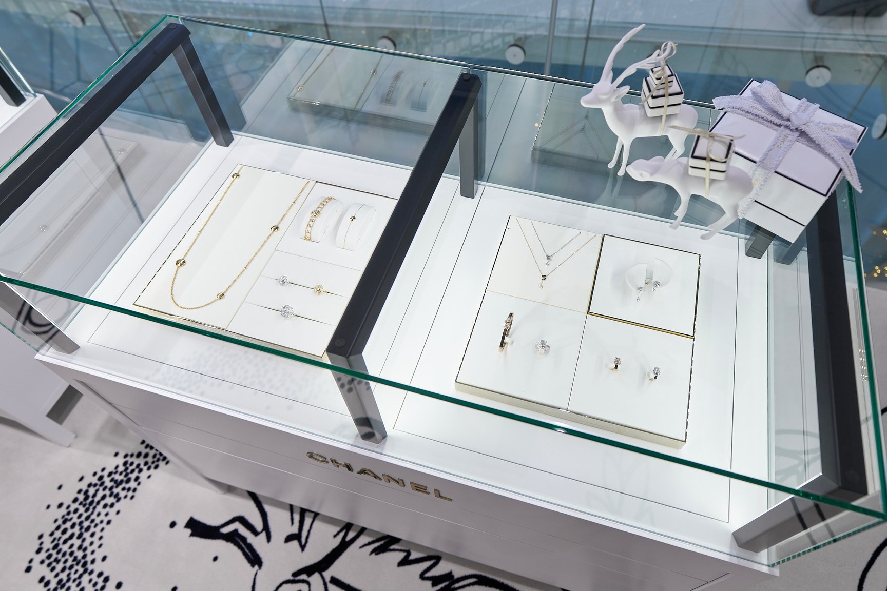 シャネルのジュエリーポップアップの様子