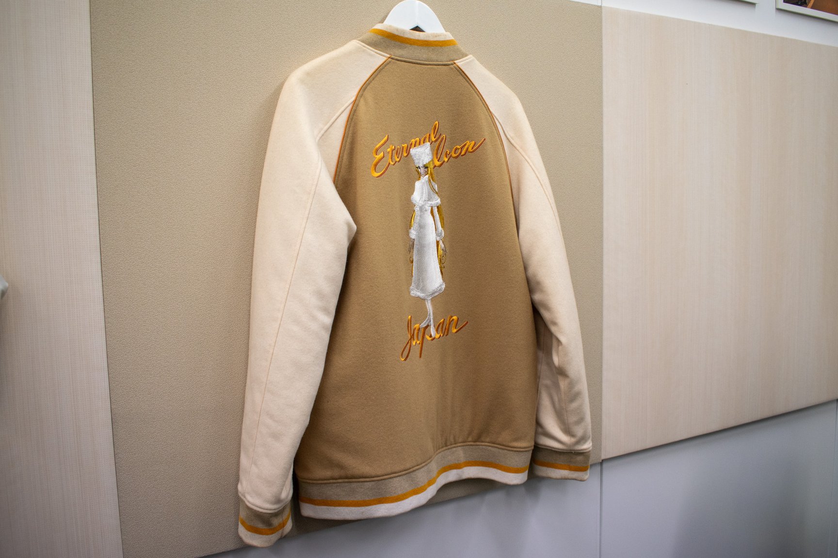 「コスパVSビューティービースト」と「銀河鉄道999」のコラボスタジャン