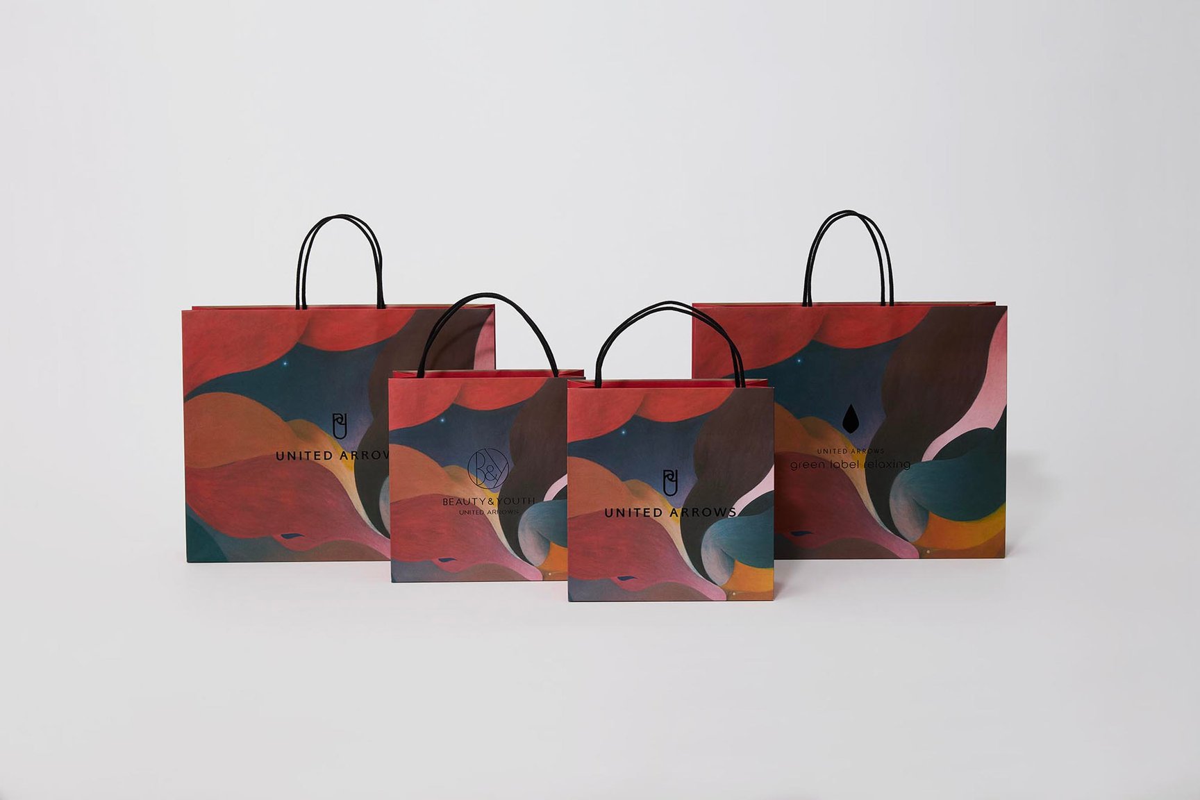 アーティスト Akari Uragamiによる描き下ろしアート