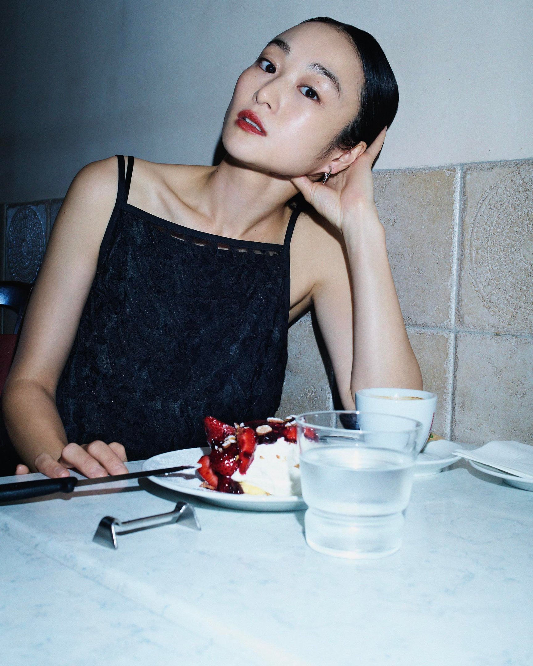 俳優の大森南朋、小野ゆり子、麿赤兒を起用したユナイテッドアローズのキャンペーンのキーヴィジュアル