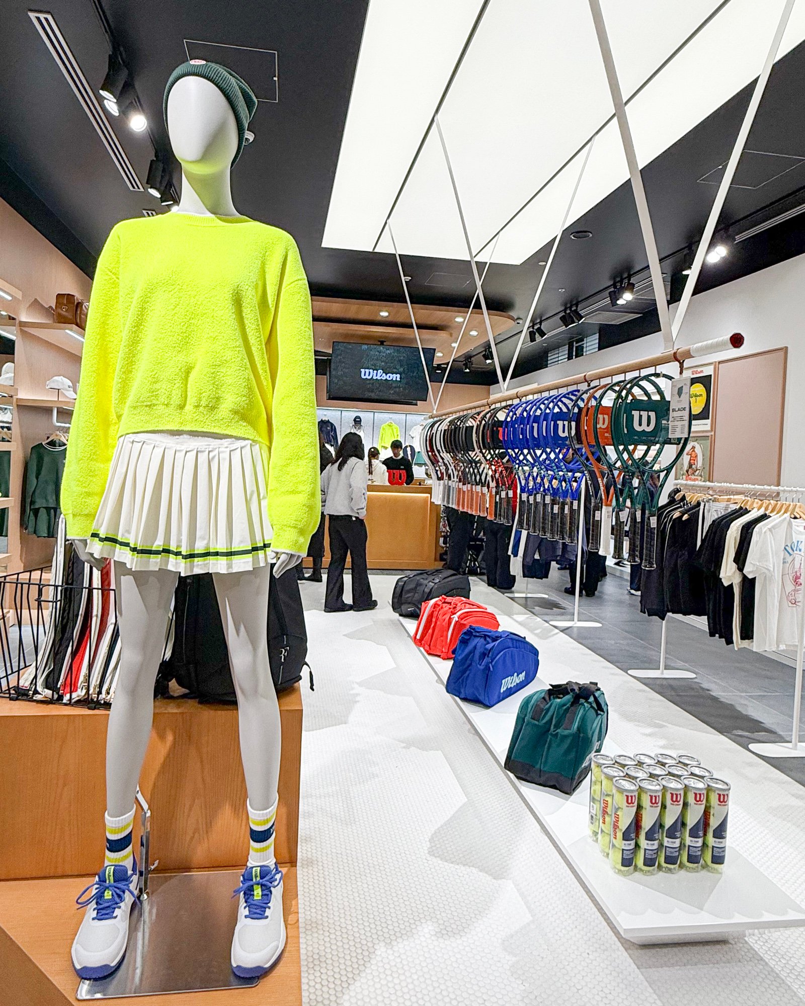 ウイルソン東京丸の内店の店内