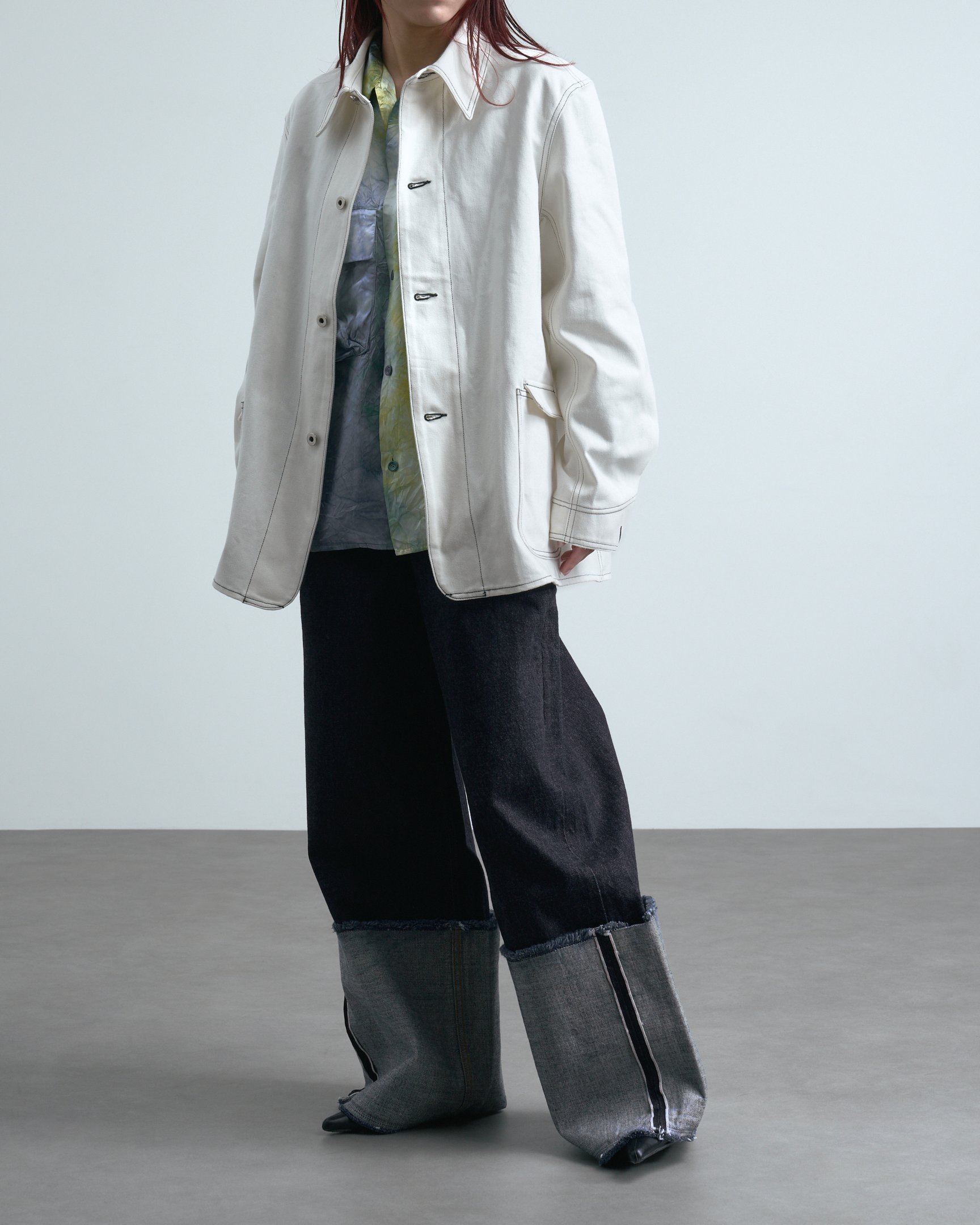 シーオールのジャケットを着たモデル