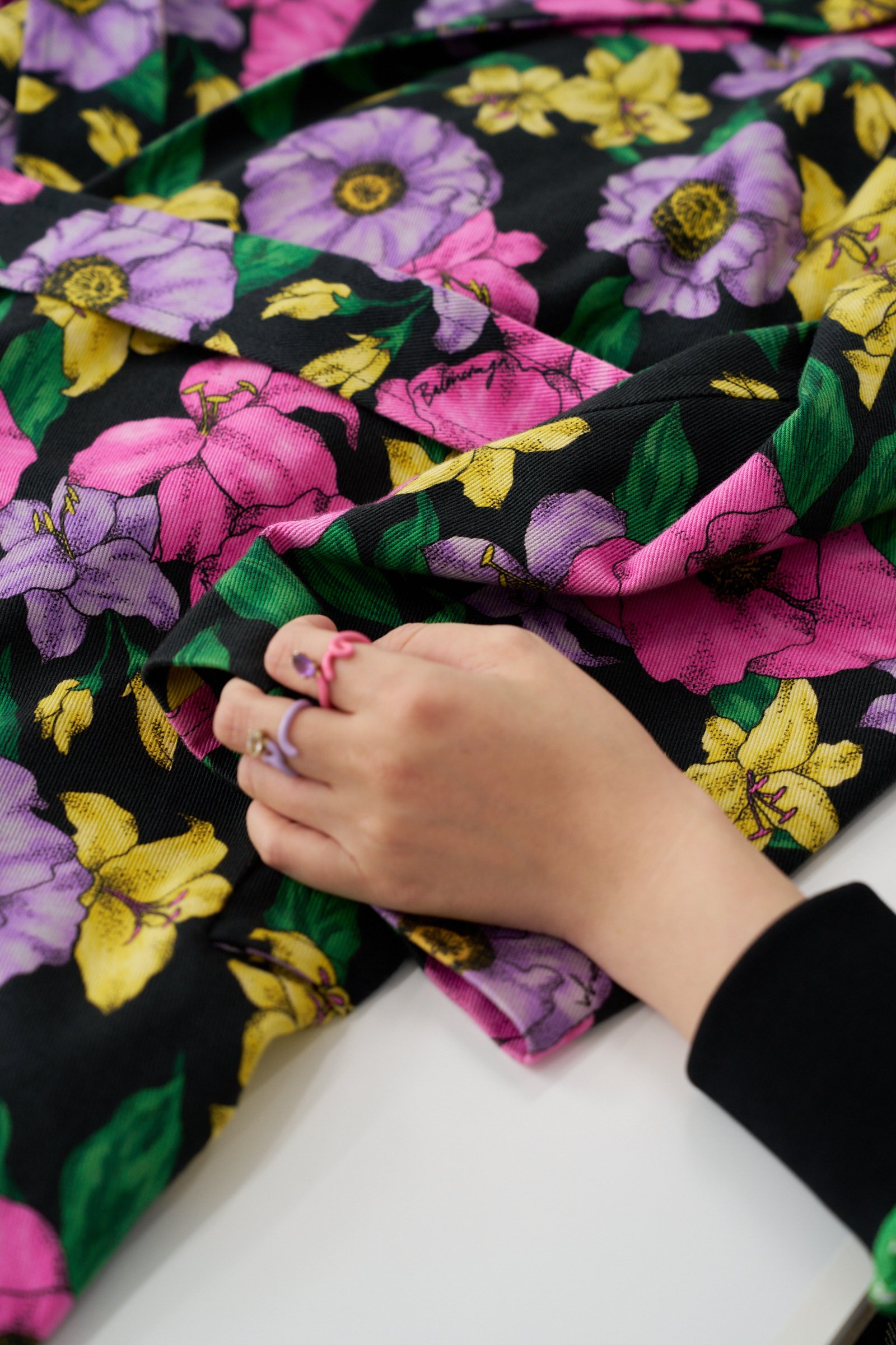 BALENCIAGAのコート