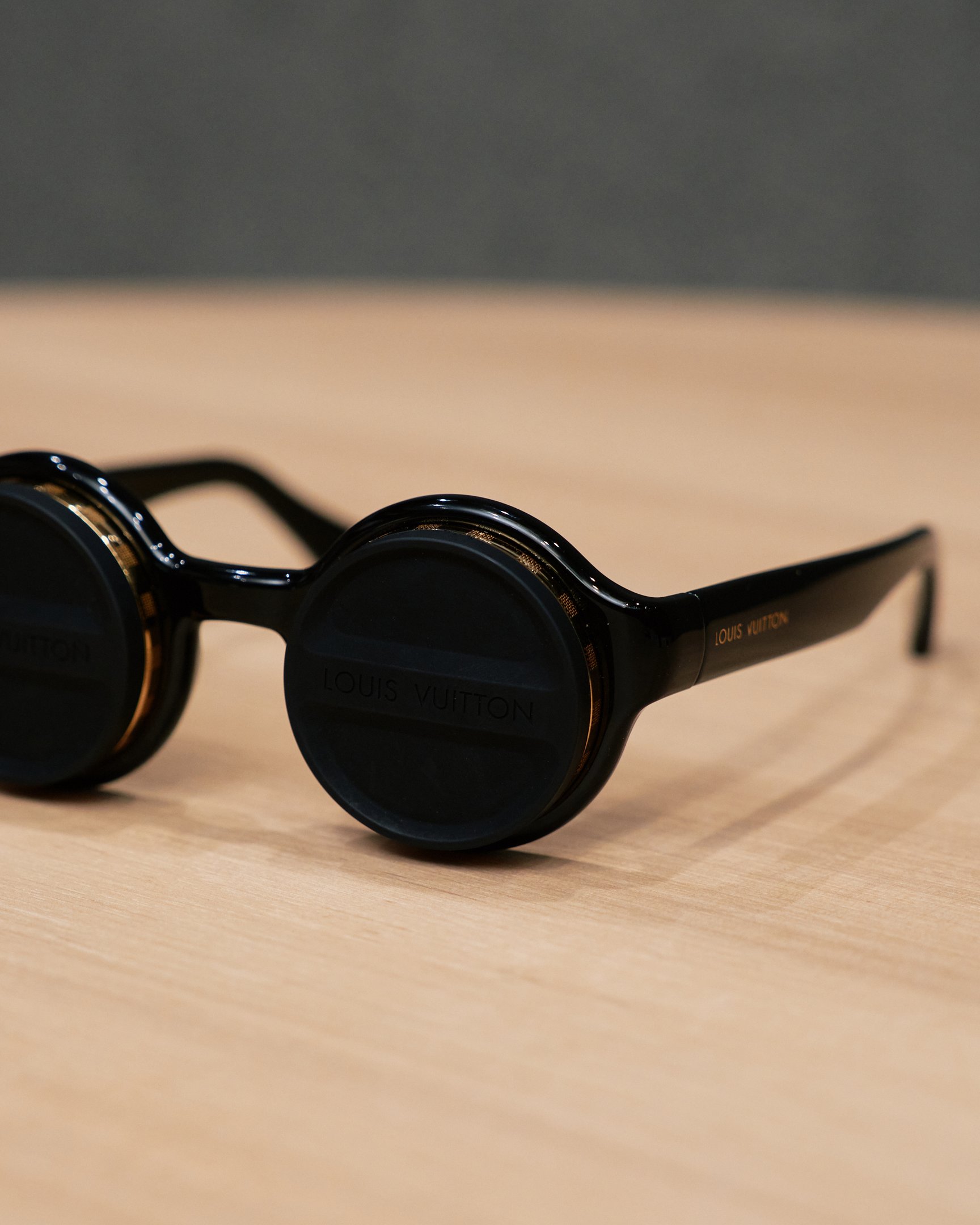 LOUIS VUITTON LV スーパーヴィジョン･ラウンド