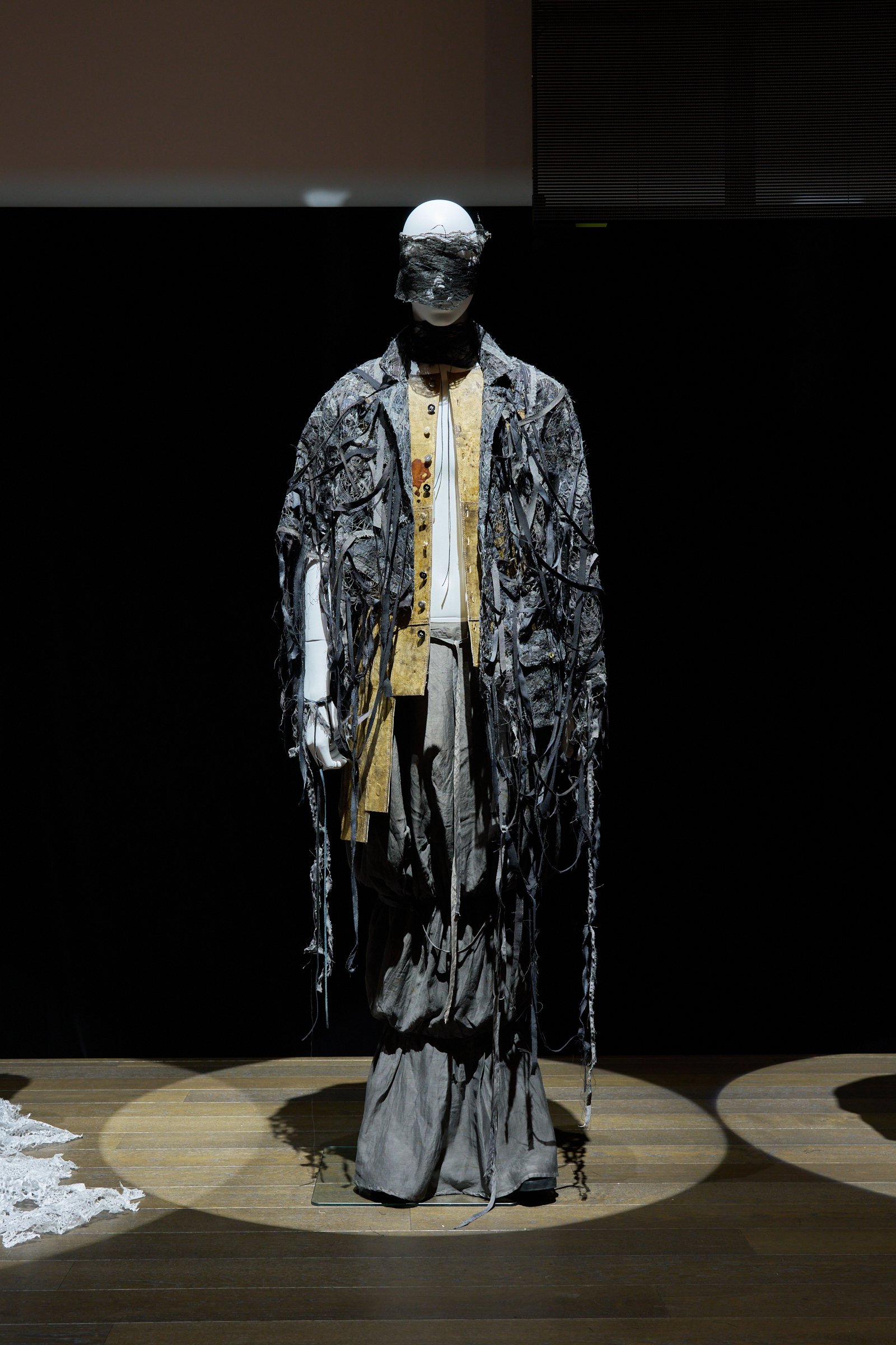 エミリー・ミサキ・ホン「Relics」