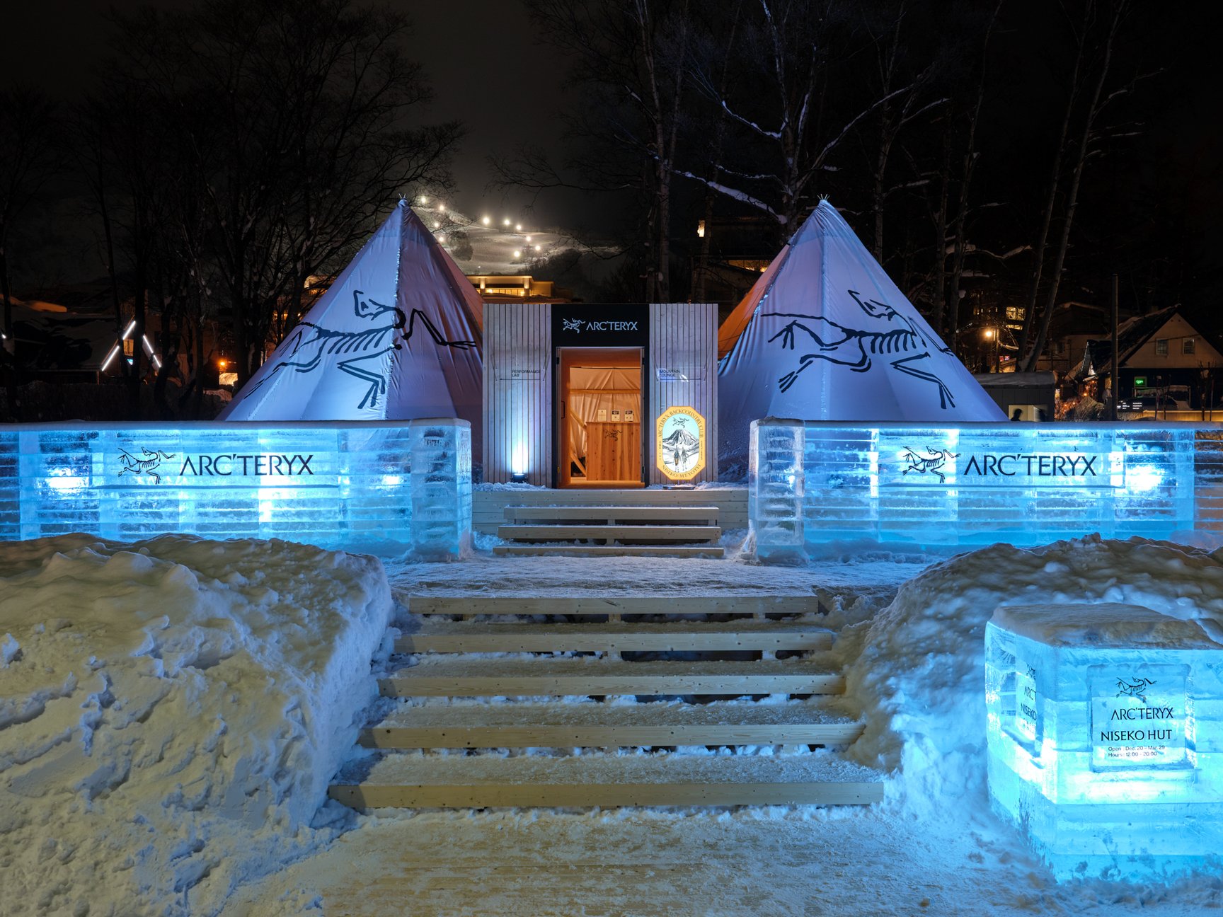 アークテリクスがニセコで行っているポップアップ画像