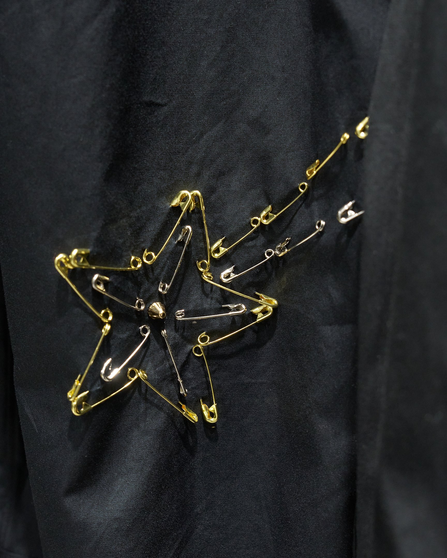 トレーディング ミュージアム コム デ ギャルソンとバジョウのコラボコレクション