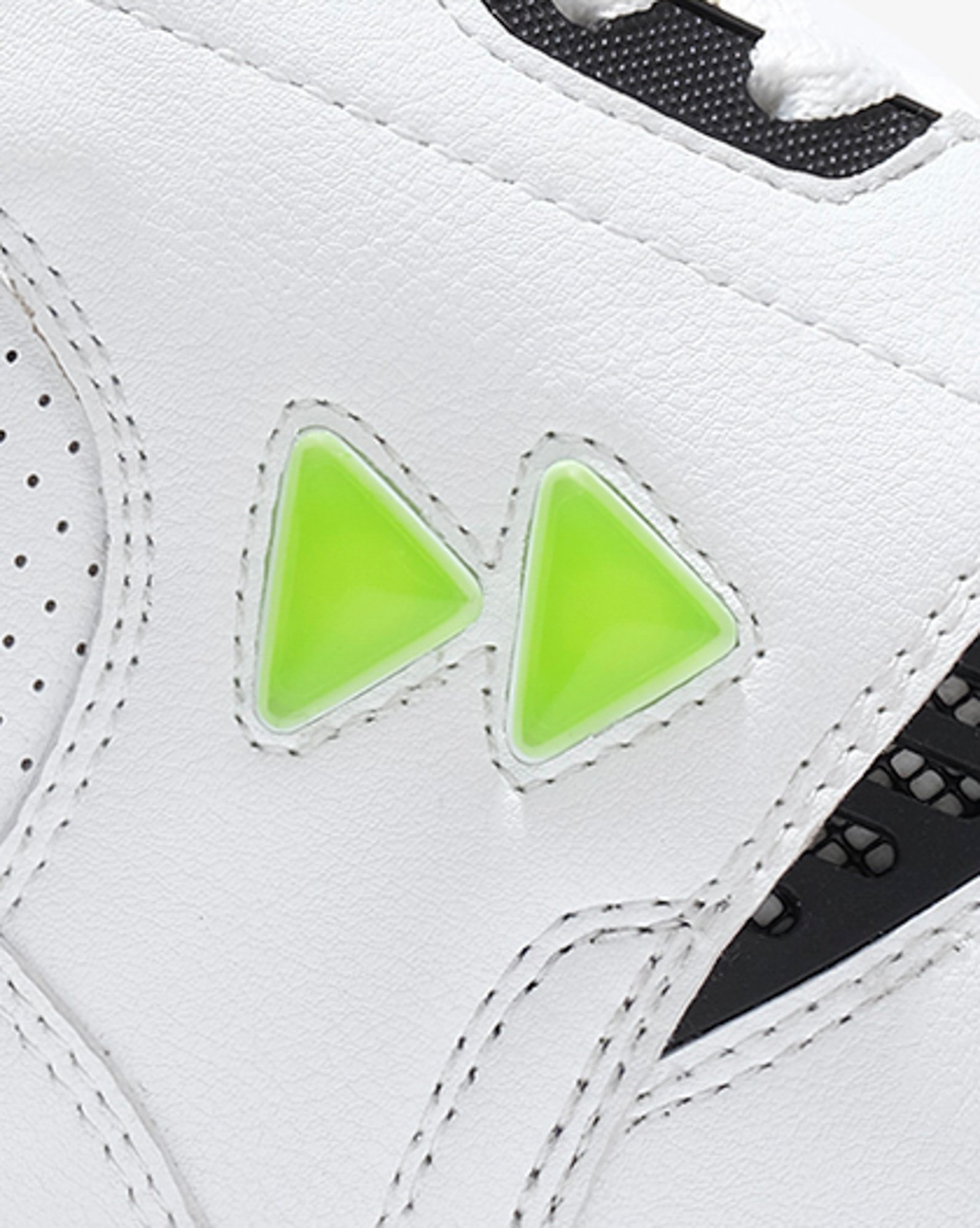 白いスニーカー