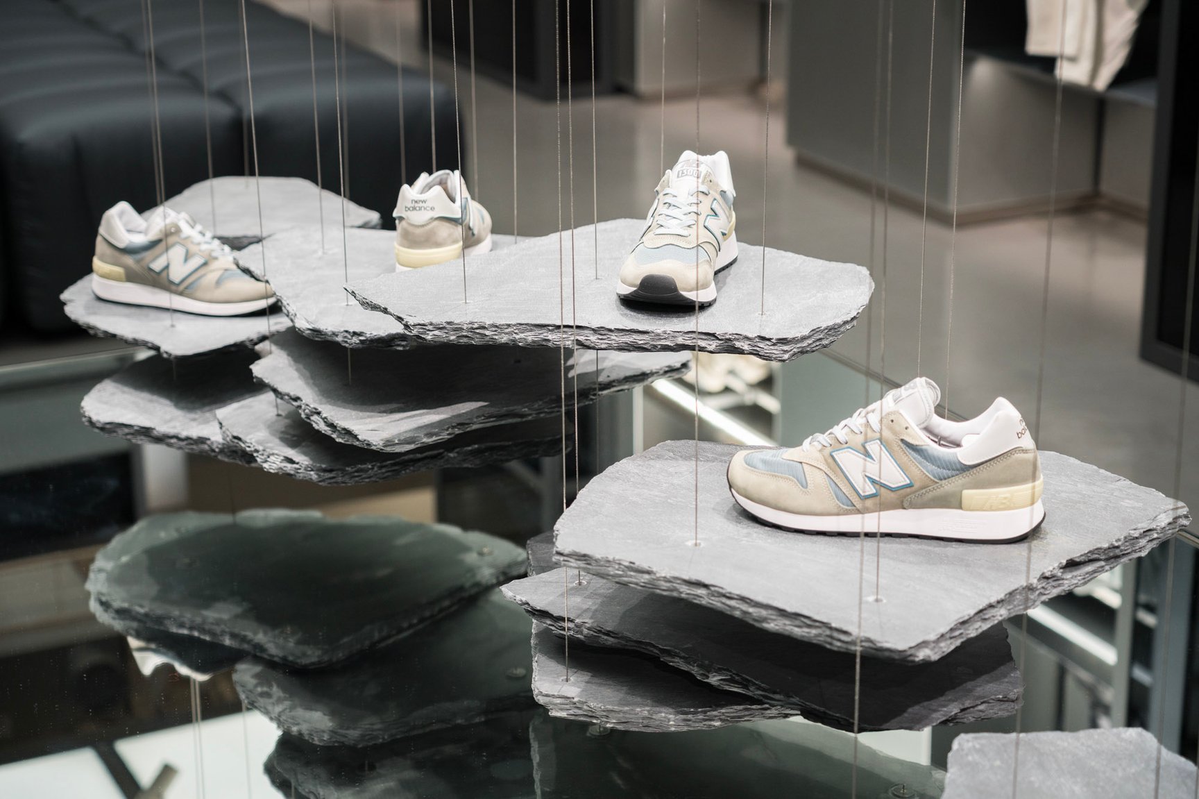 ニューバランス原宿の店内