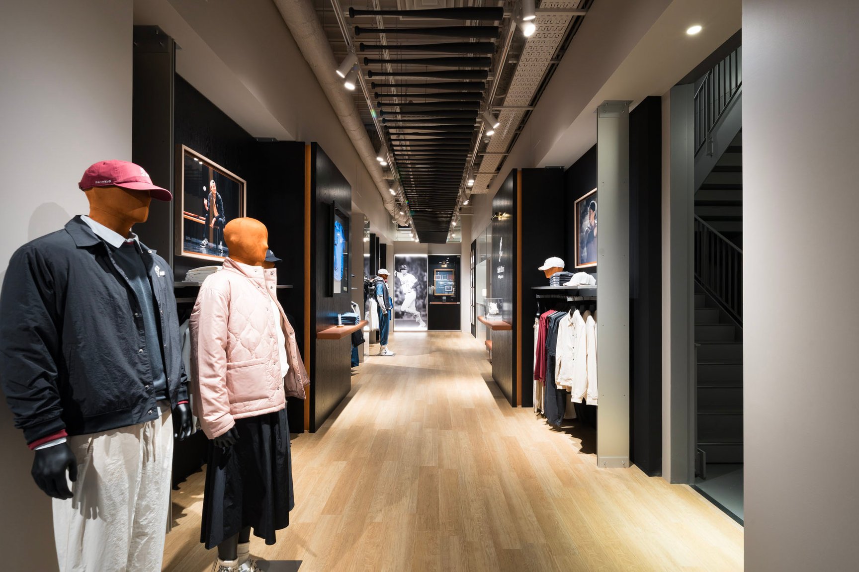 ニューバランス原宿の店内