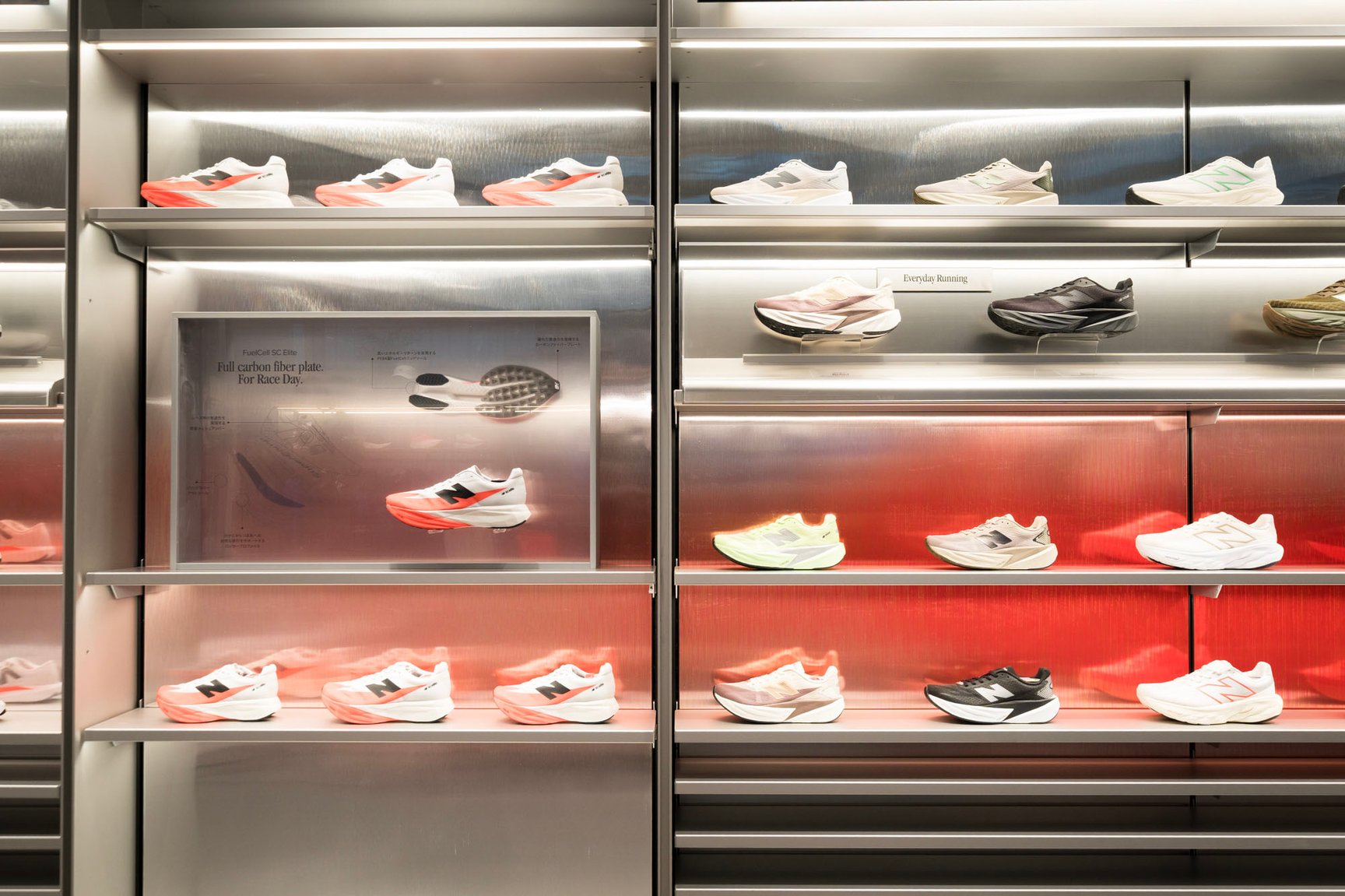 ニューバランス原宿の店内