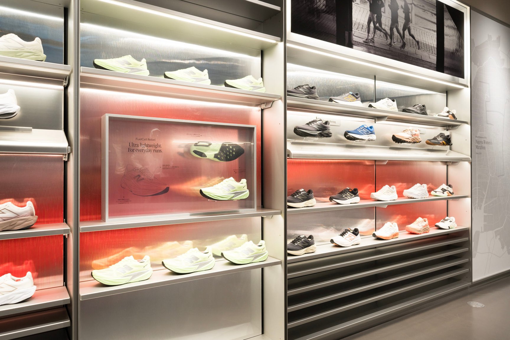 ニューバランス原宿の店内