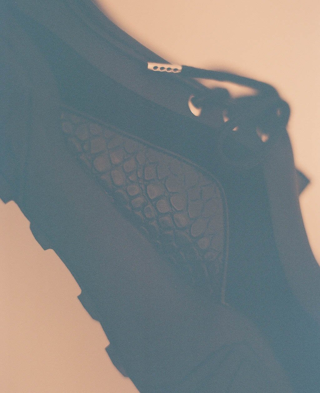 新作シューズ「ランダ」のアイテム画像