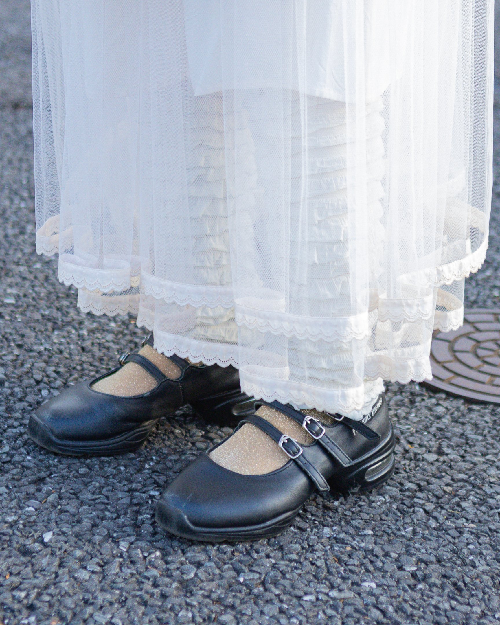 イレニサのジャケットを着たモデル