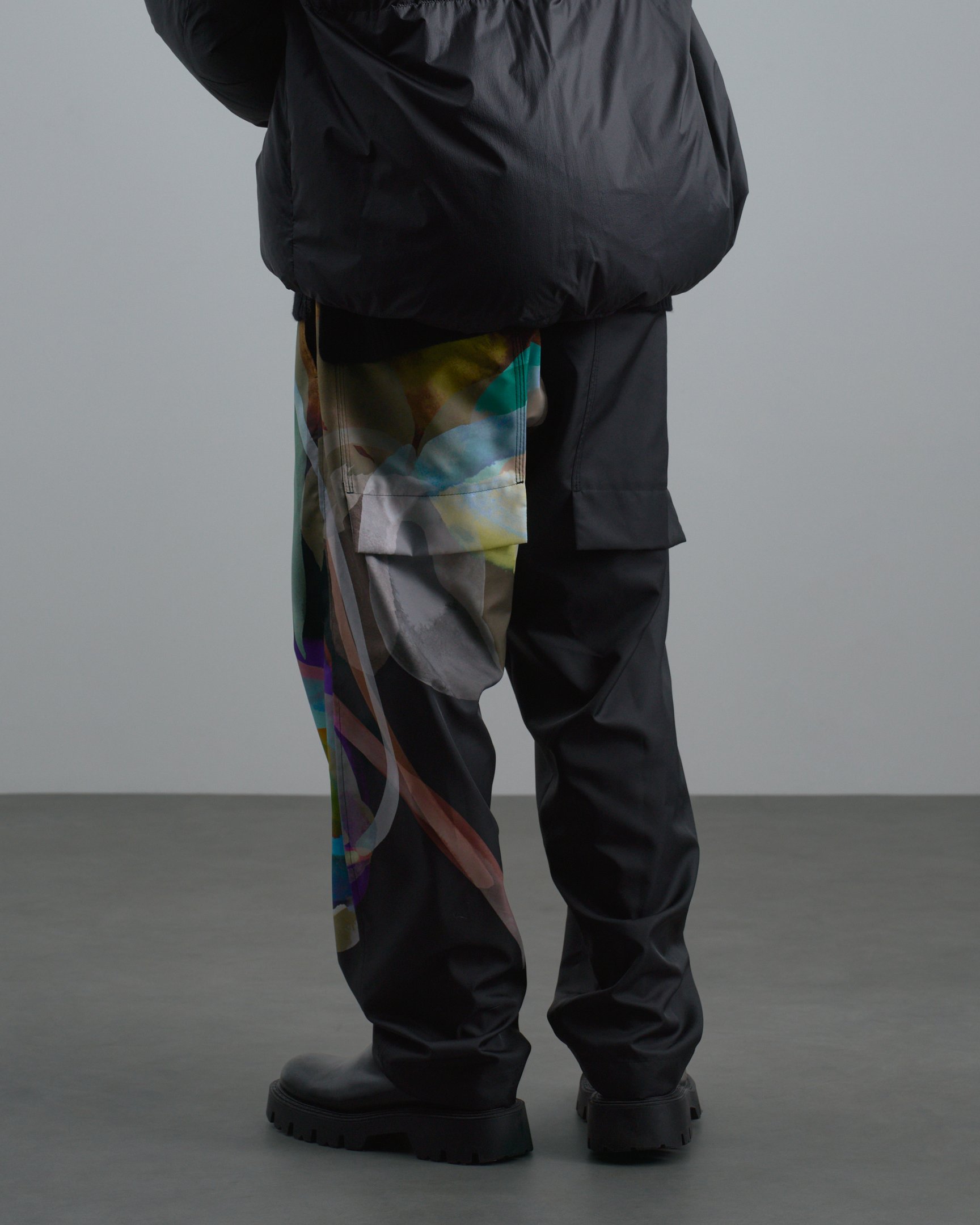 ウジョーのパンツを穿いたモデル