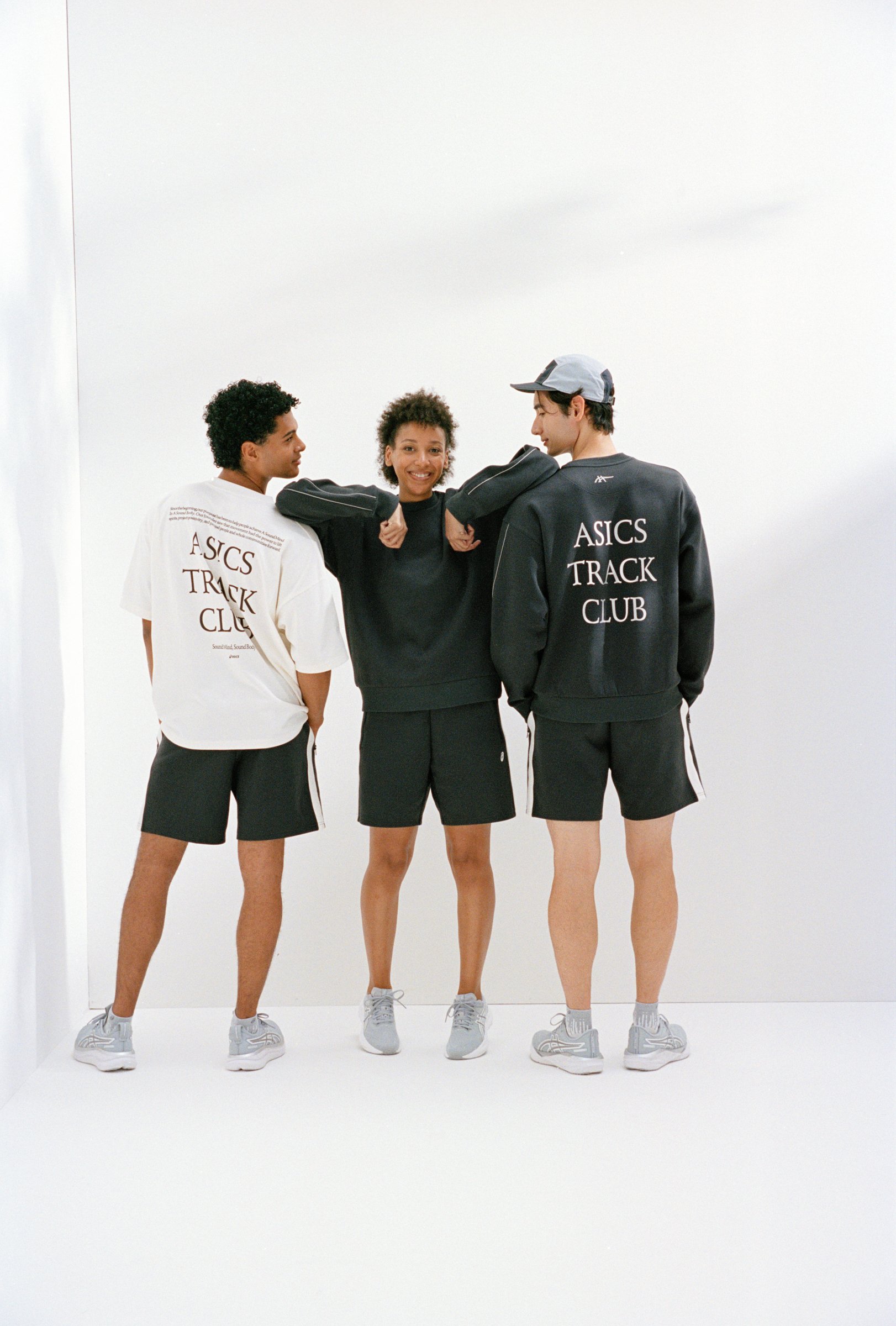 HERITAGEのスウェットやTシャツ画像