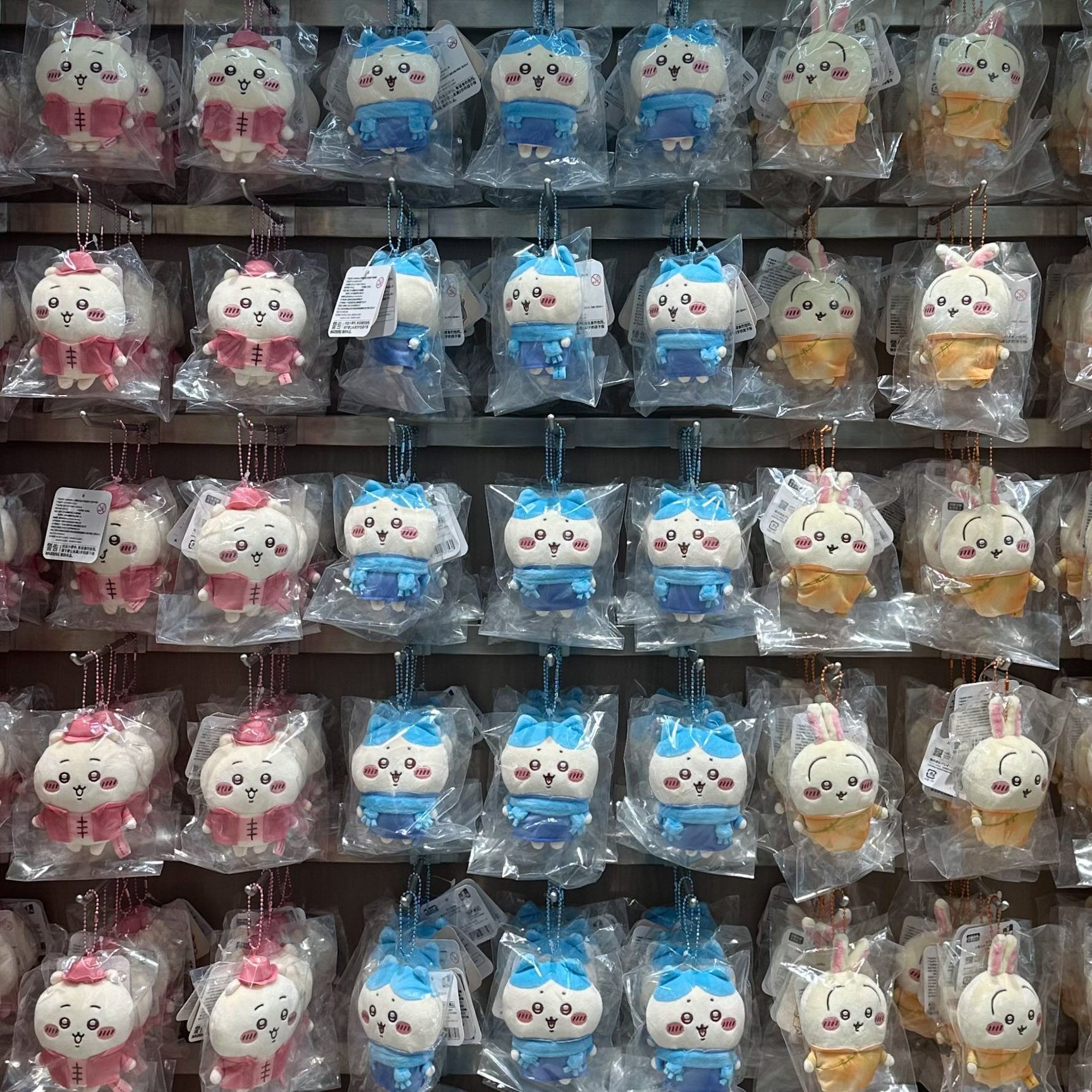 ちいかわショップ限定のぬいぐるみ