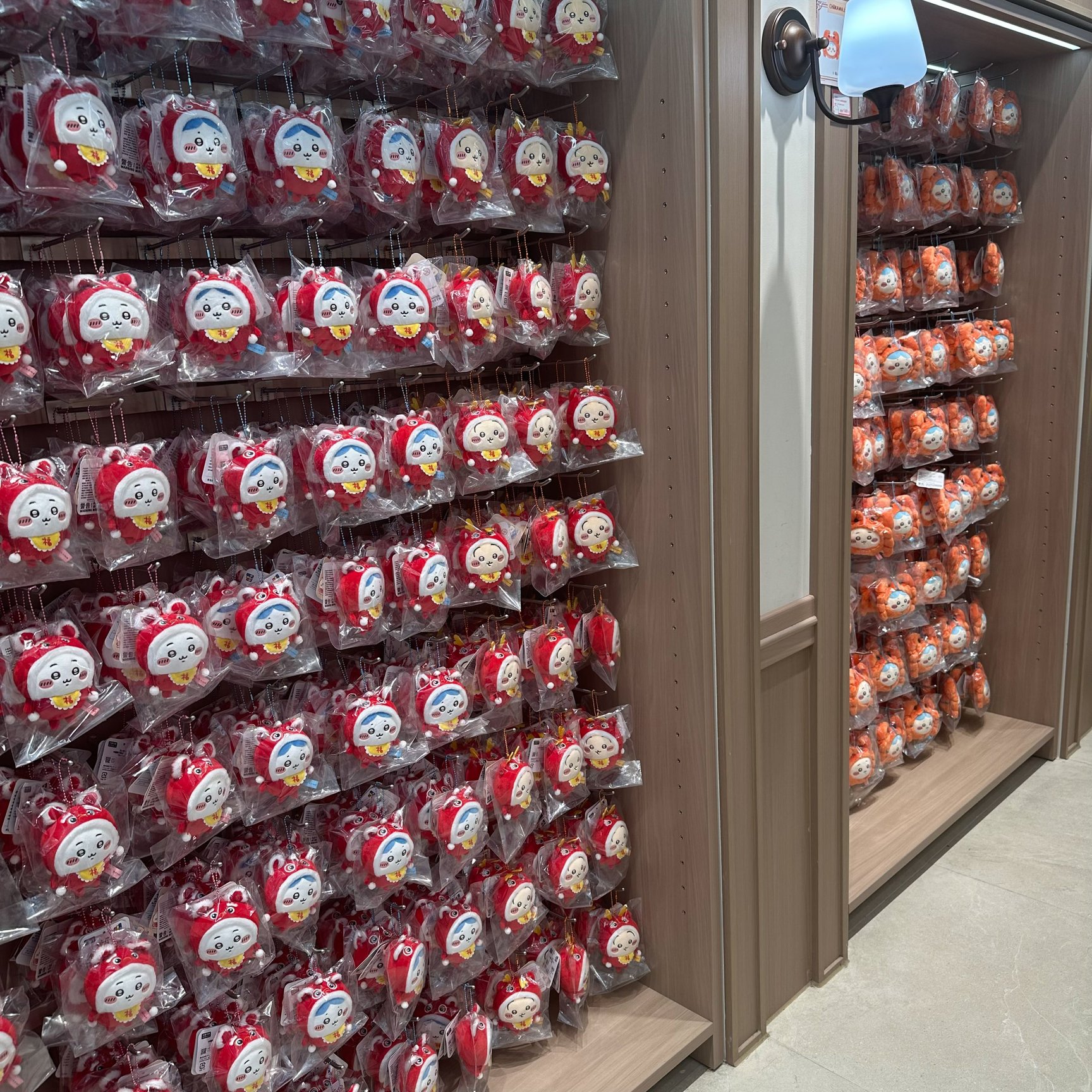 ちいかわショップ限定のぬいぐるみ