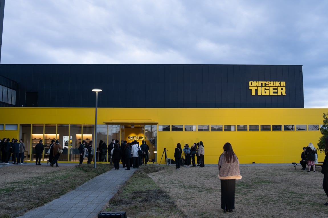 オニツカイノベーティブファクトリー外観画像