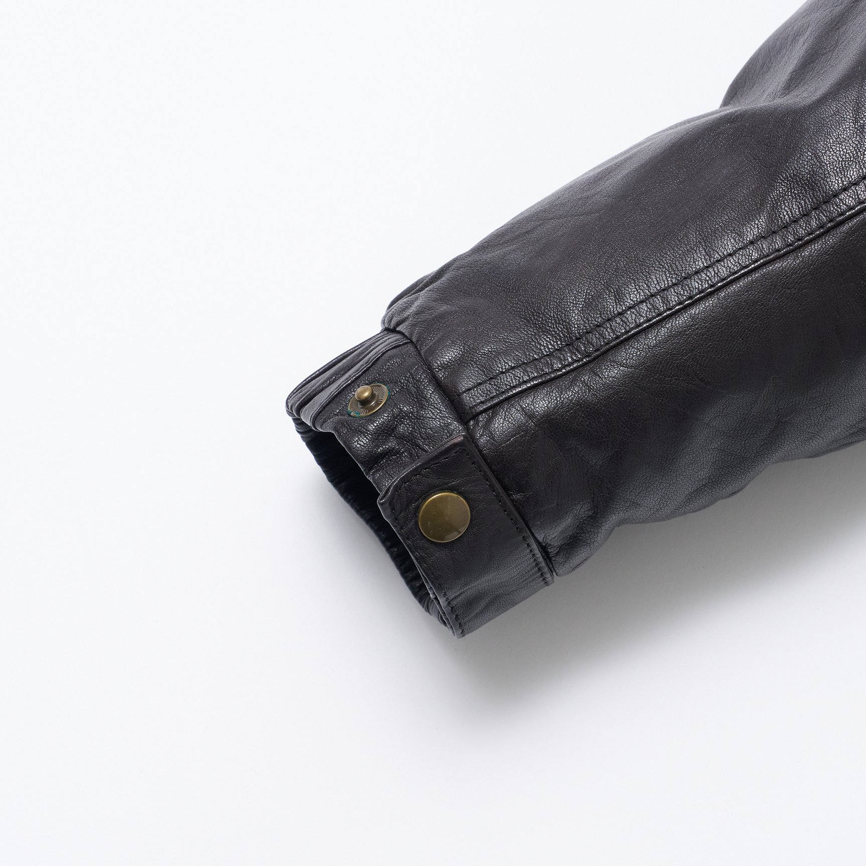 エディー バウアー レザーダウンジャケット