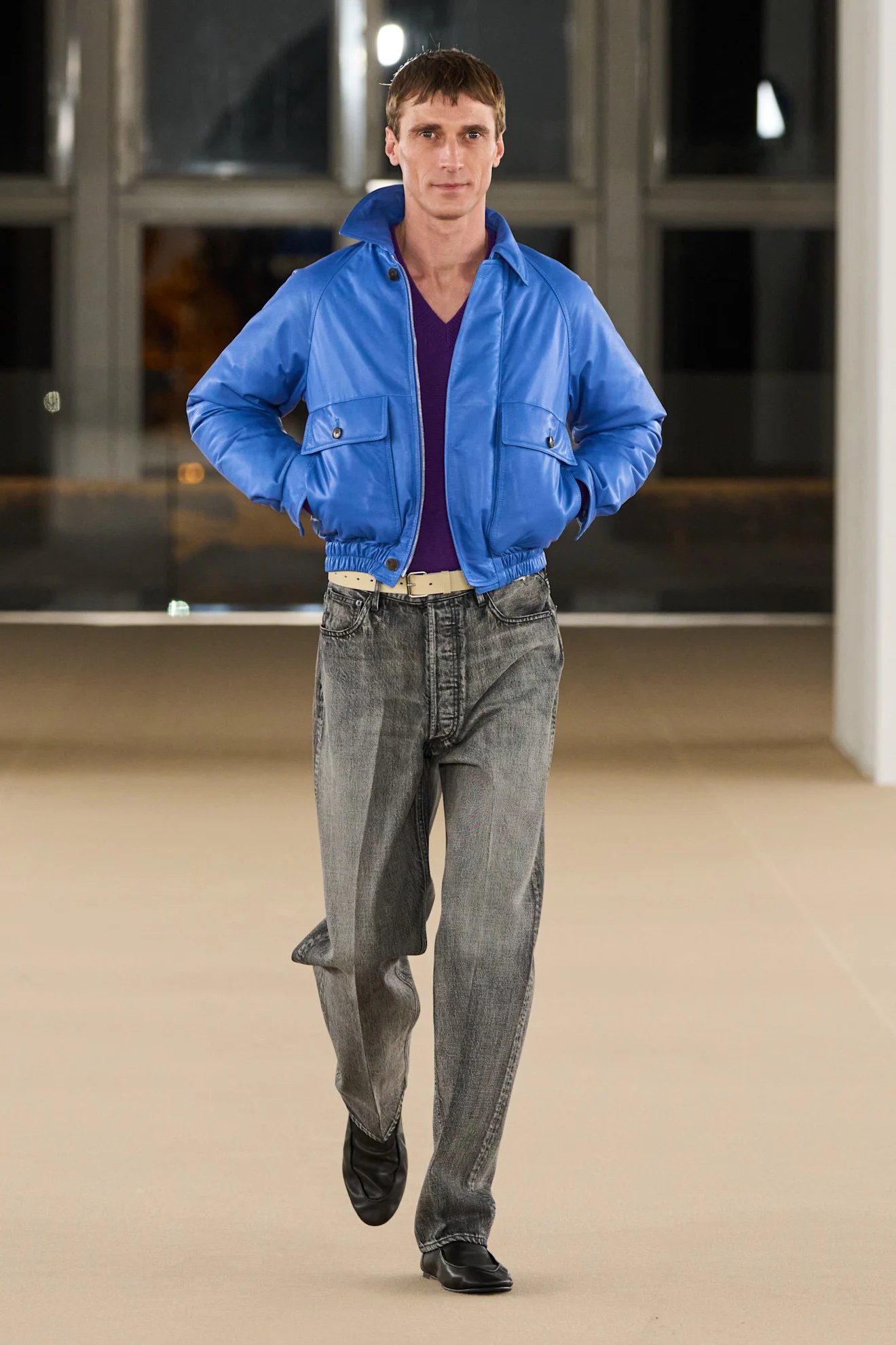 ランウェイ画像