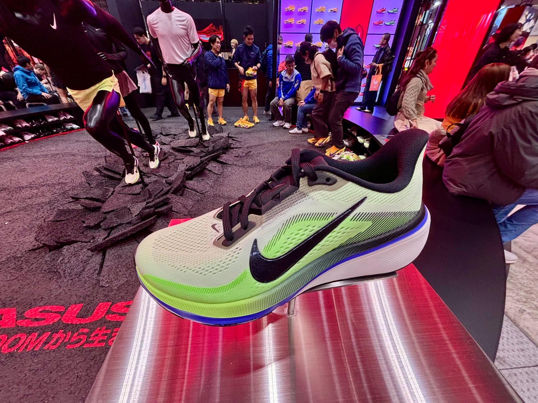 ナイキのシューズ画像