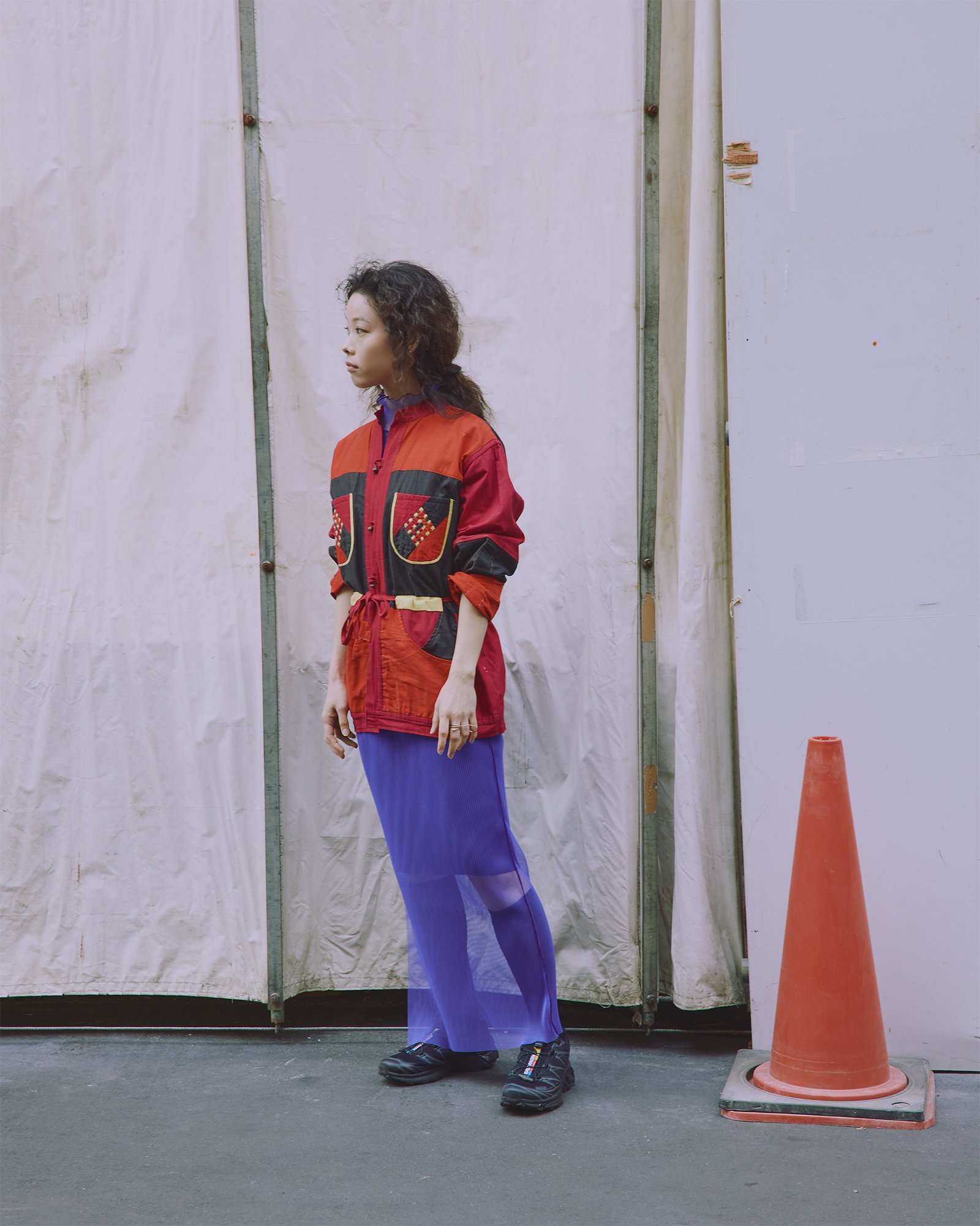 コトハヨコザワの洋服を着たモデル