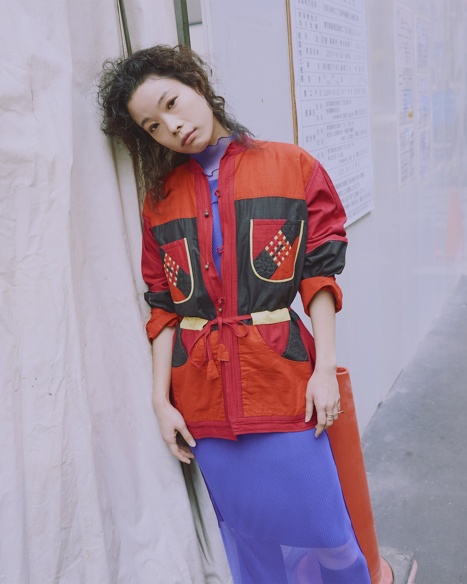 コトハヨコザワの洋服を着たモデル