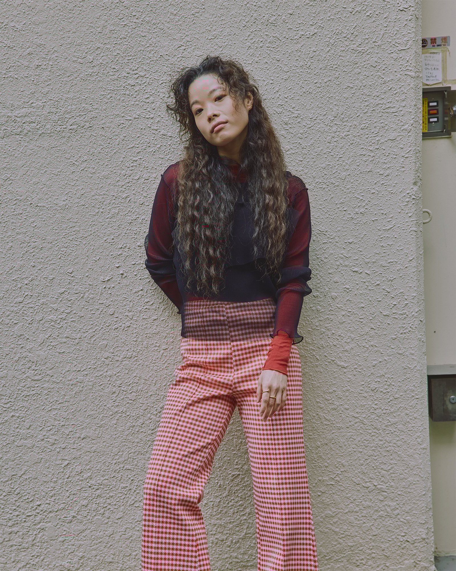 コトハヨコザワの洋服を着たモデル