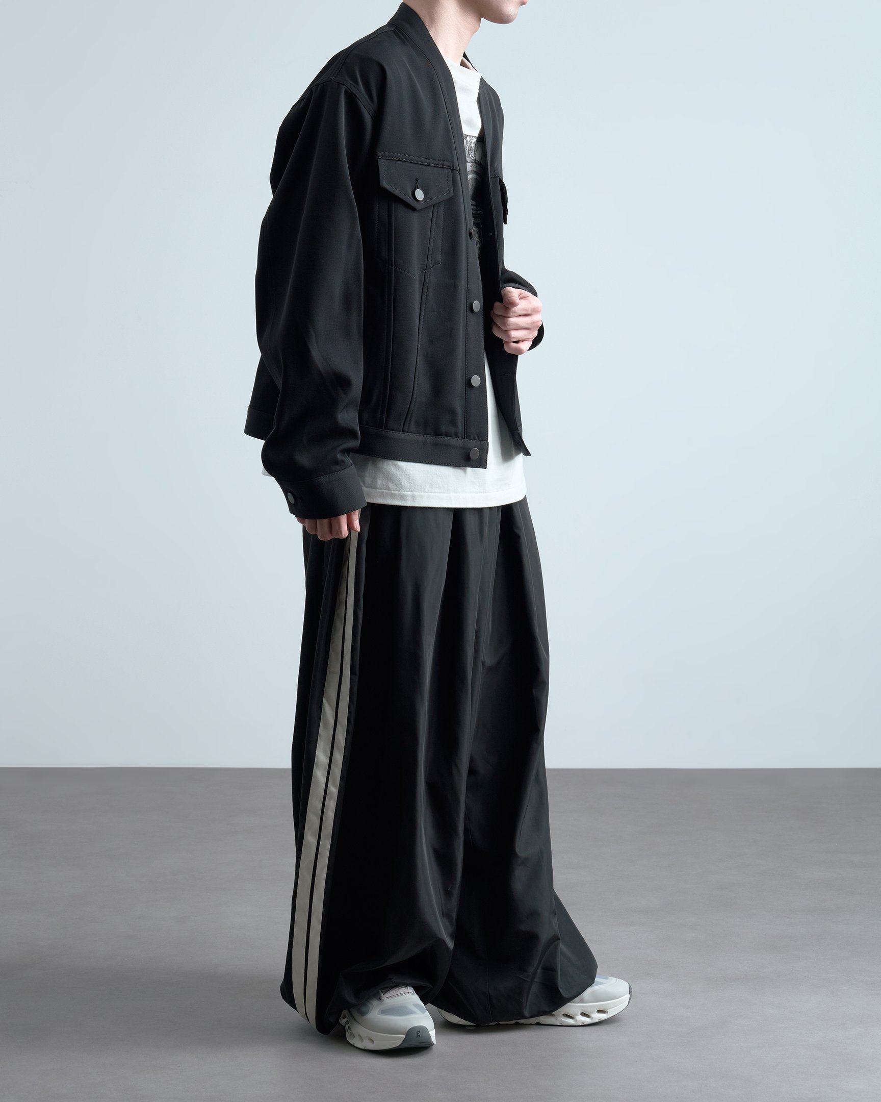 ヴィヴィアーノのバルーンパンツ