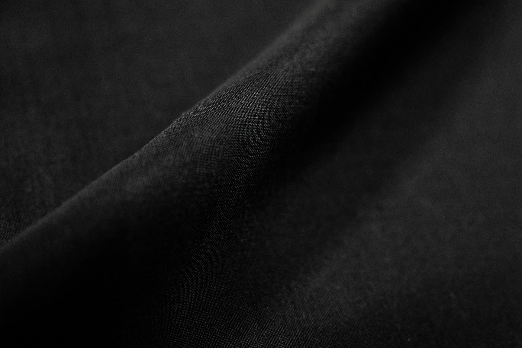 ブラックフォーマル用の生地（山栄毛織）