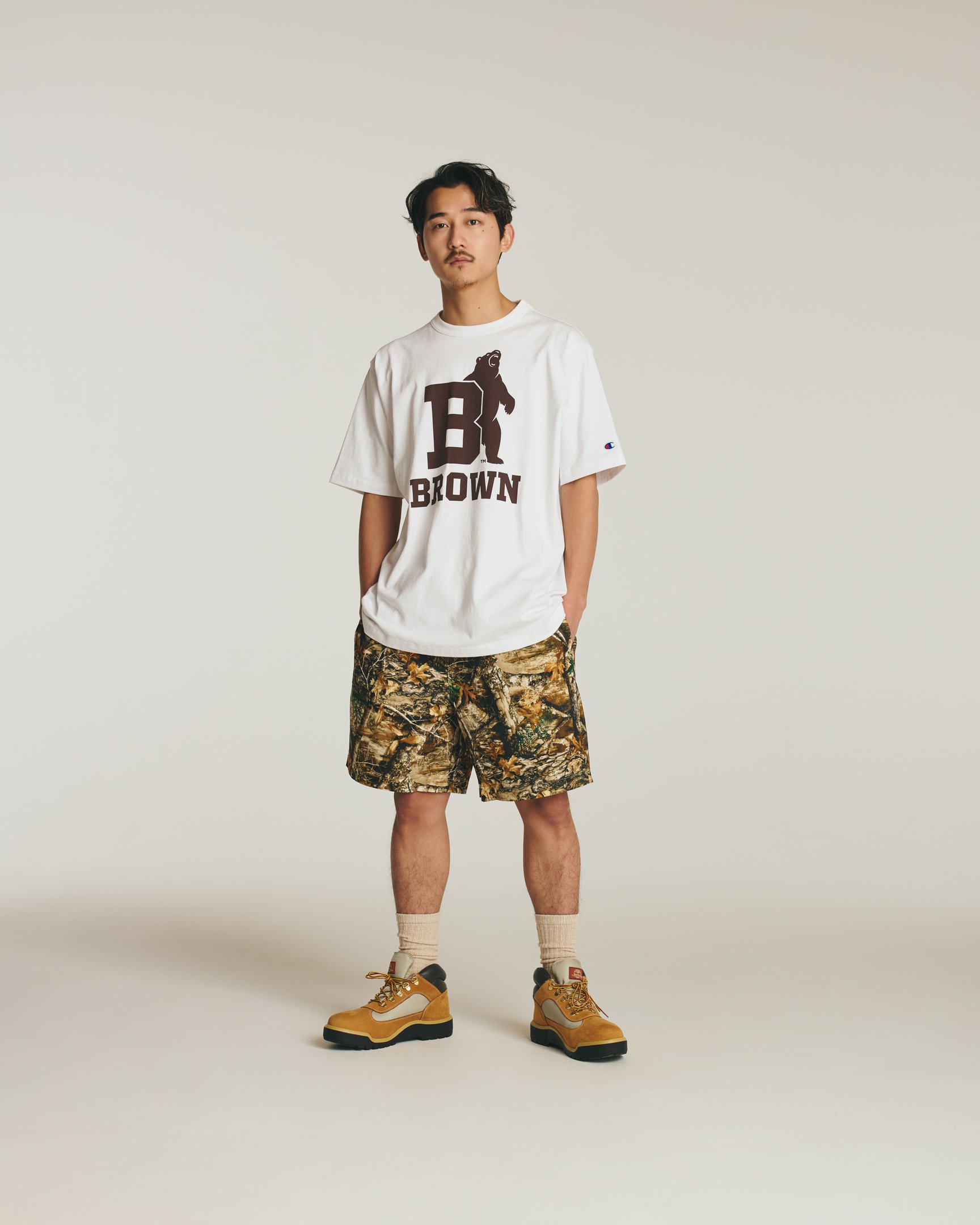 チャンピオン2026年春夏コレクションを着る中野温