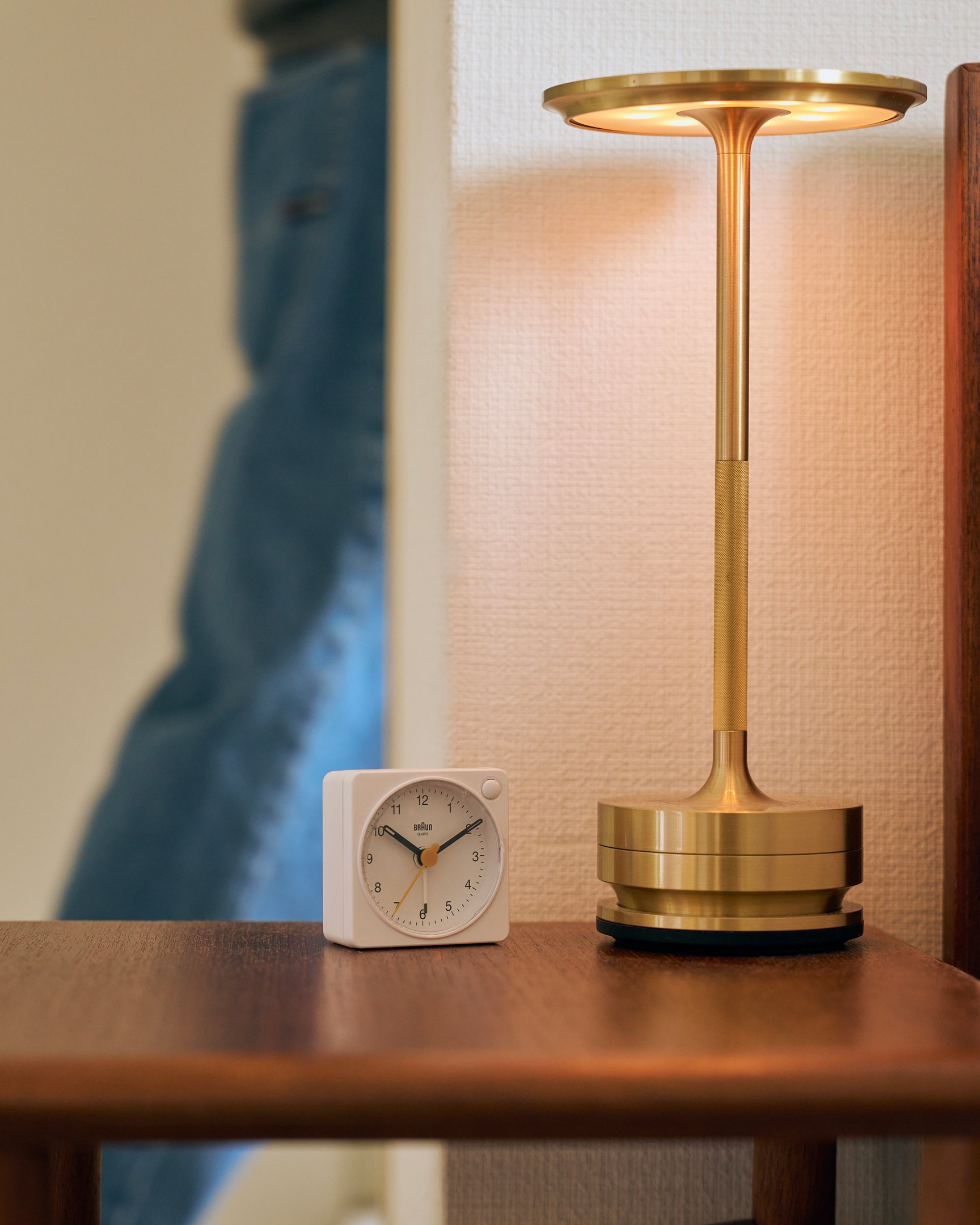 ブラウンのアラームクロック