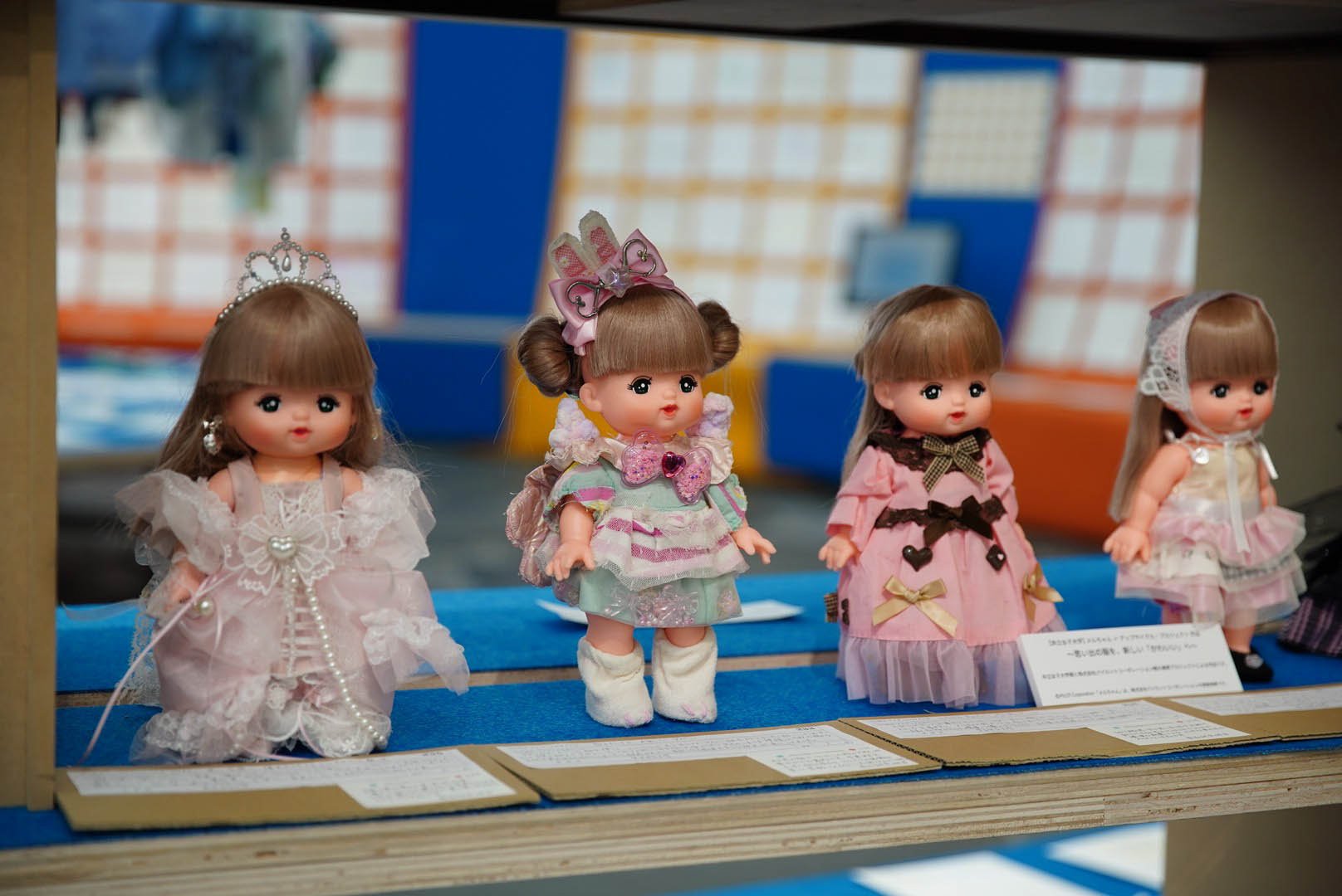 「ゴールドウイン 地球にやさしい未来の服、ひらめき展」の会場風景