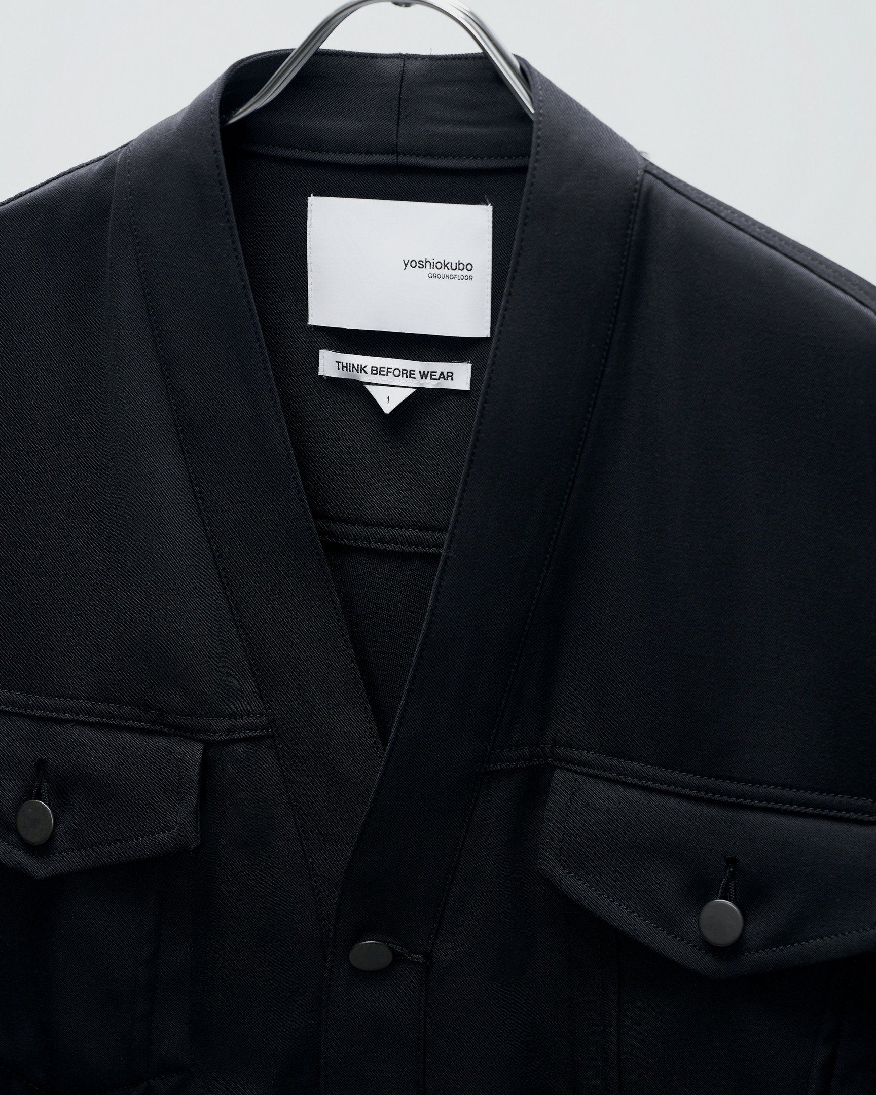 ヨシオクボのノーカラージャケット