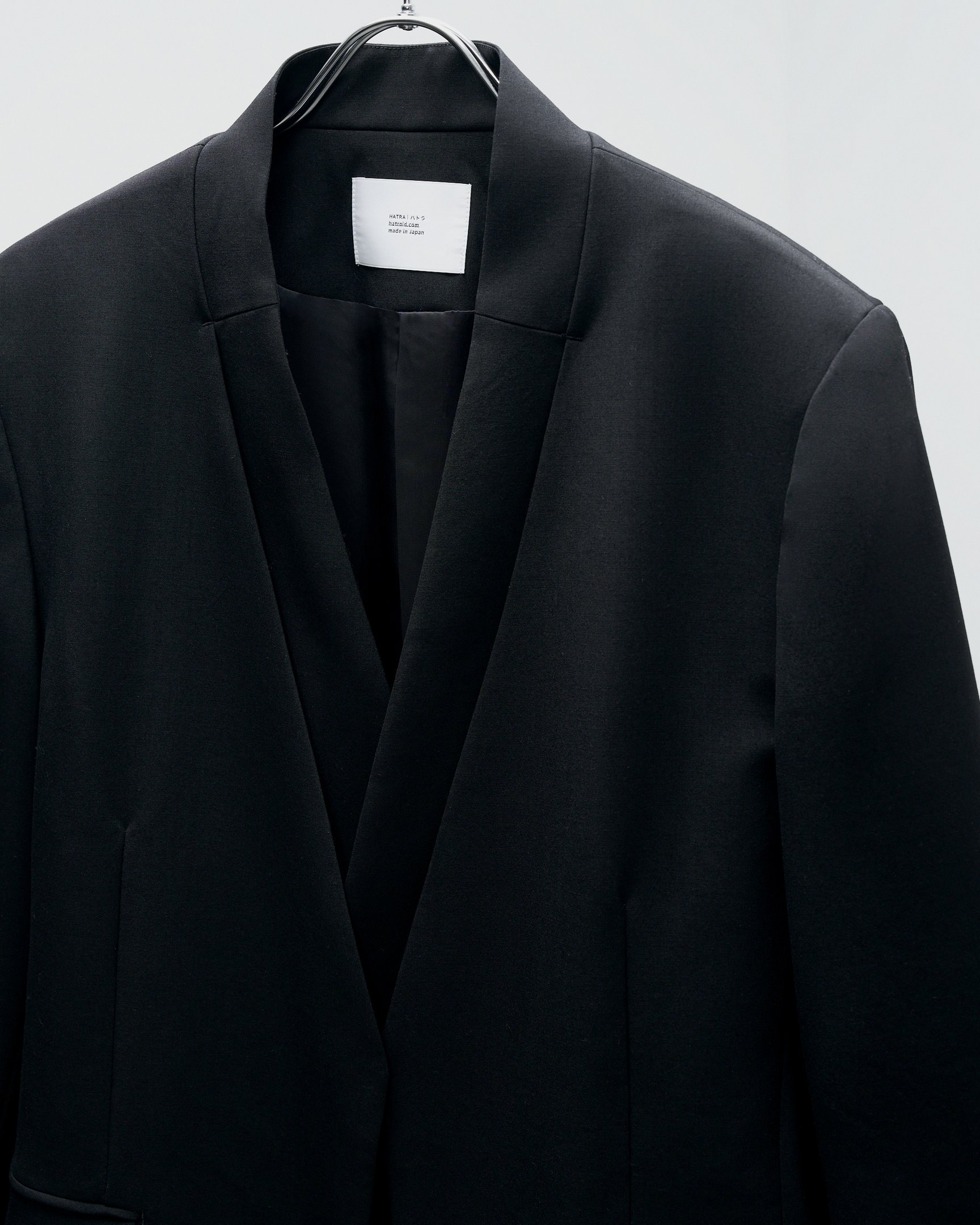 ハトラのノーカラージャケット