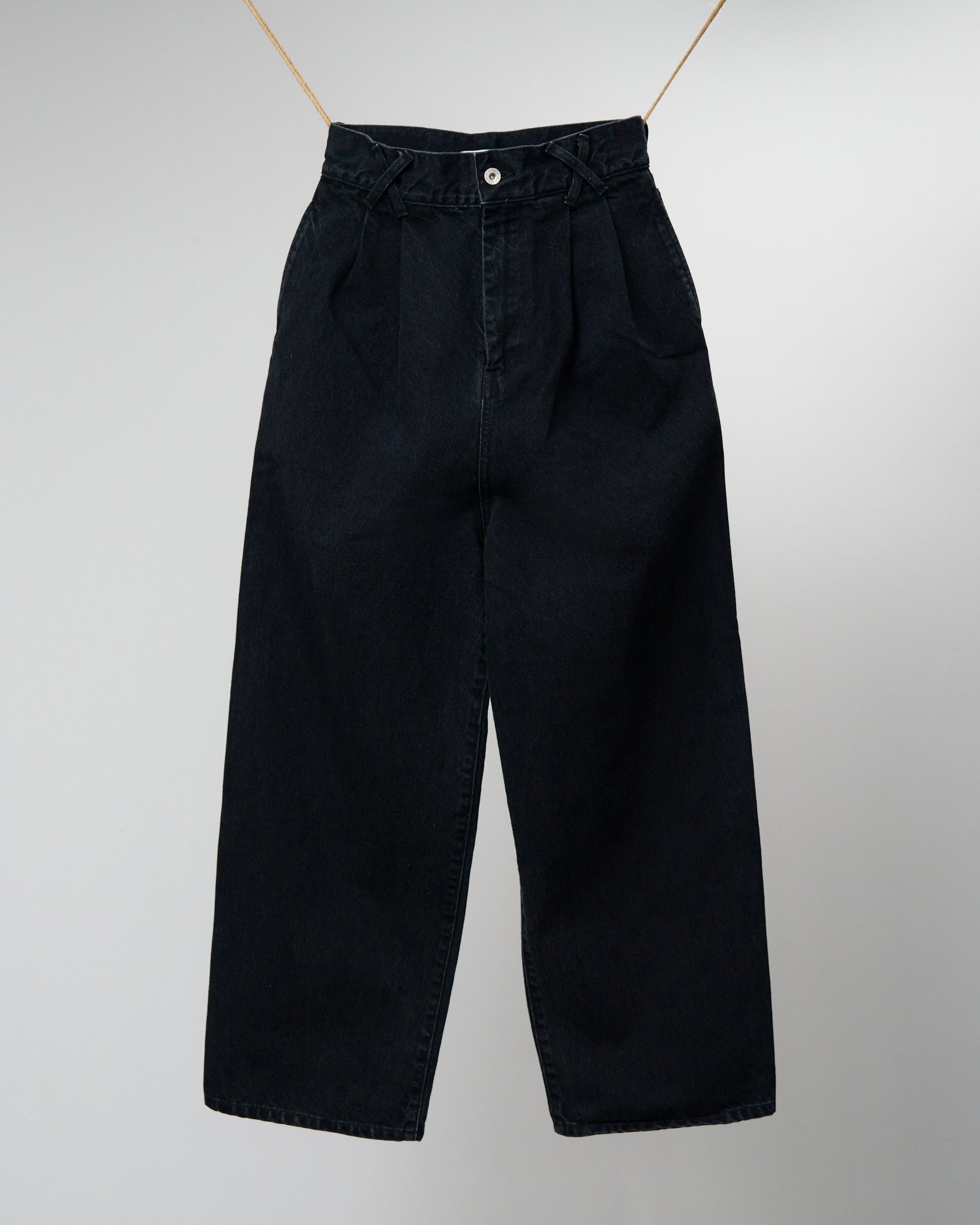 チノのデニムパンツ