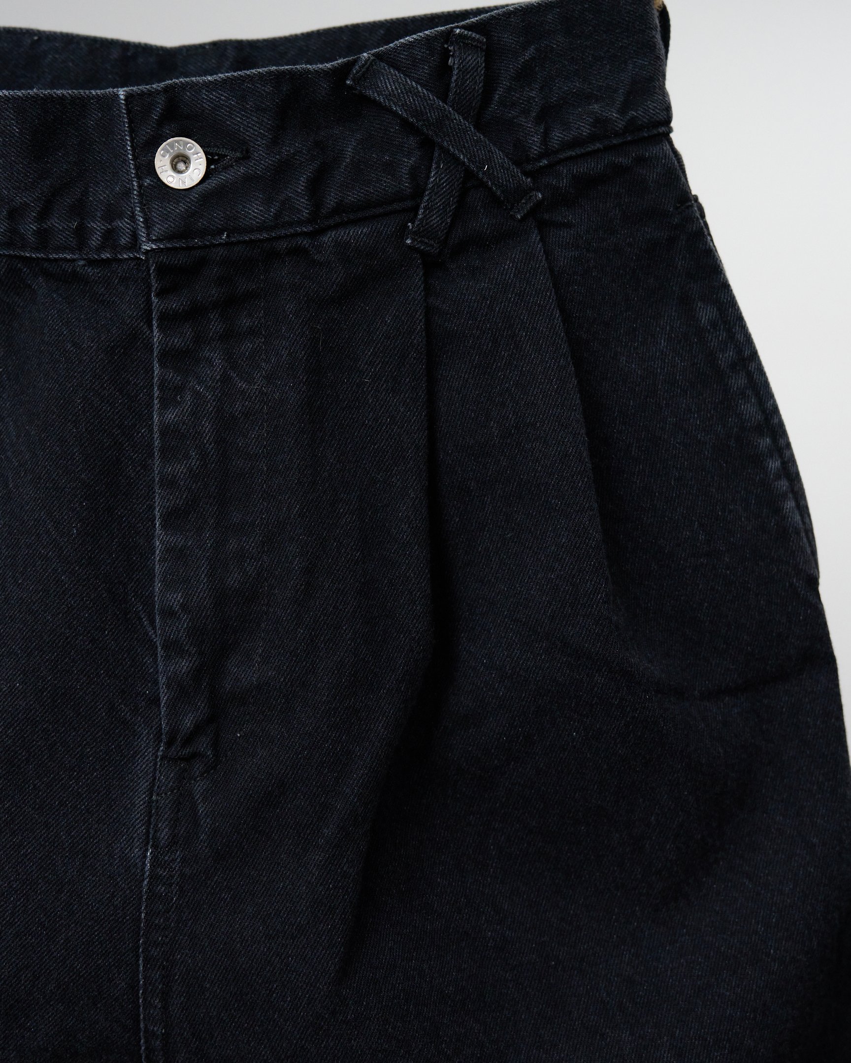 チノのデニムパンツ