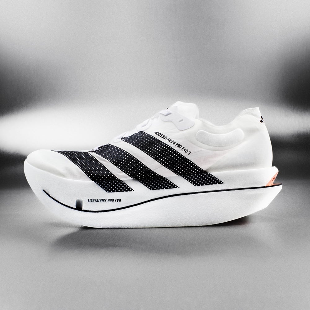 アディゼロ アディオス プロ エヴォ 3の画像