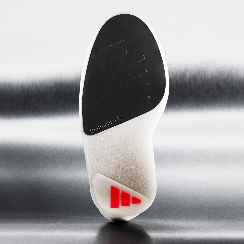 アディゼロ アディオス プロ エヴォ 3の画像