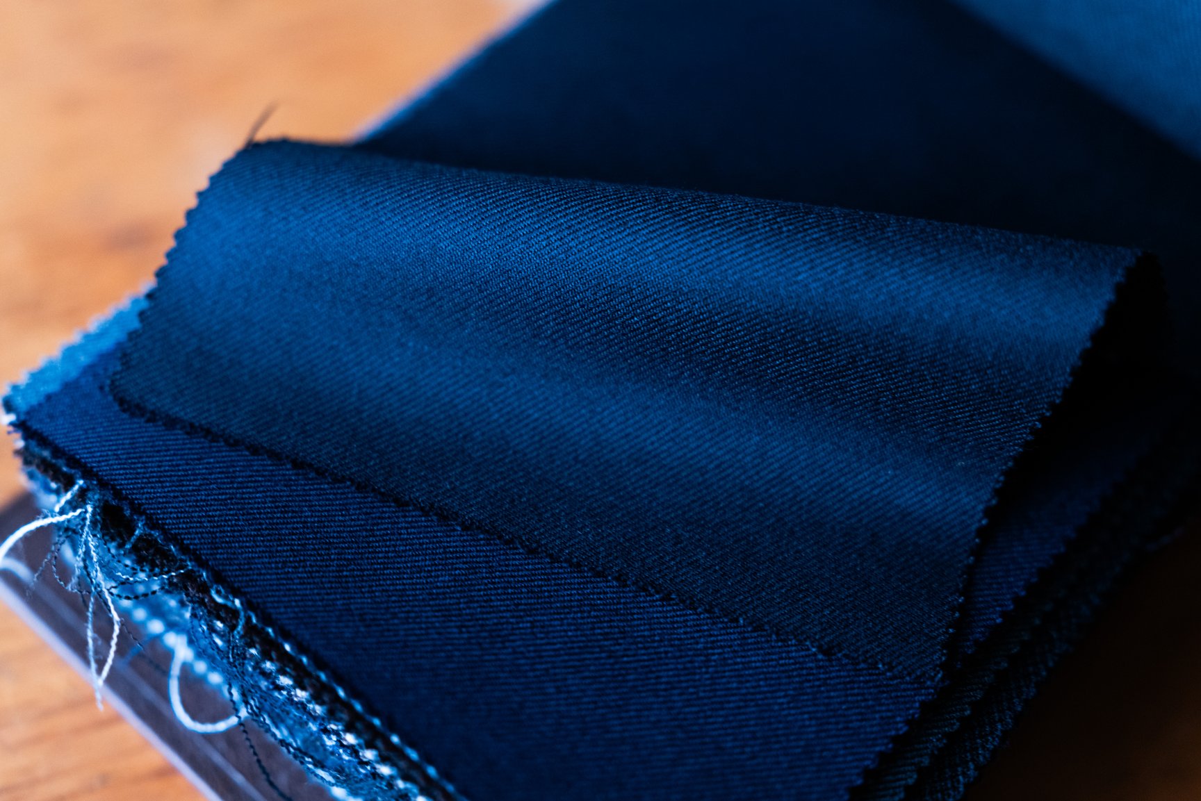 葛利毛織工業株式会社（DOMINX）の定番テキスタイル